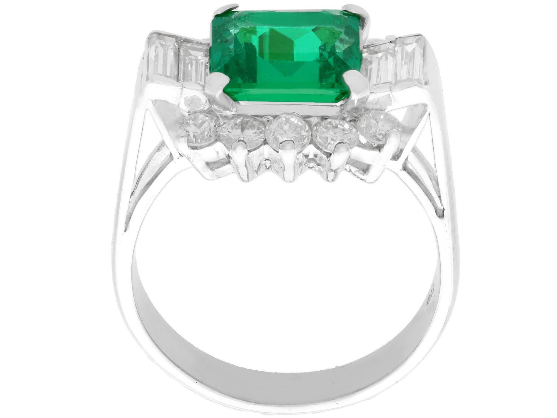 Women's Vintage 1970s 3.05 Carat Emerald Diamond White Gold Cocktail Ring For Sale