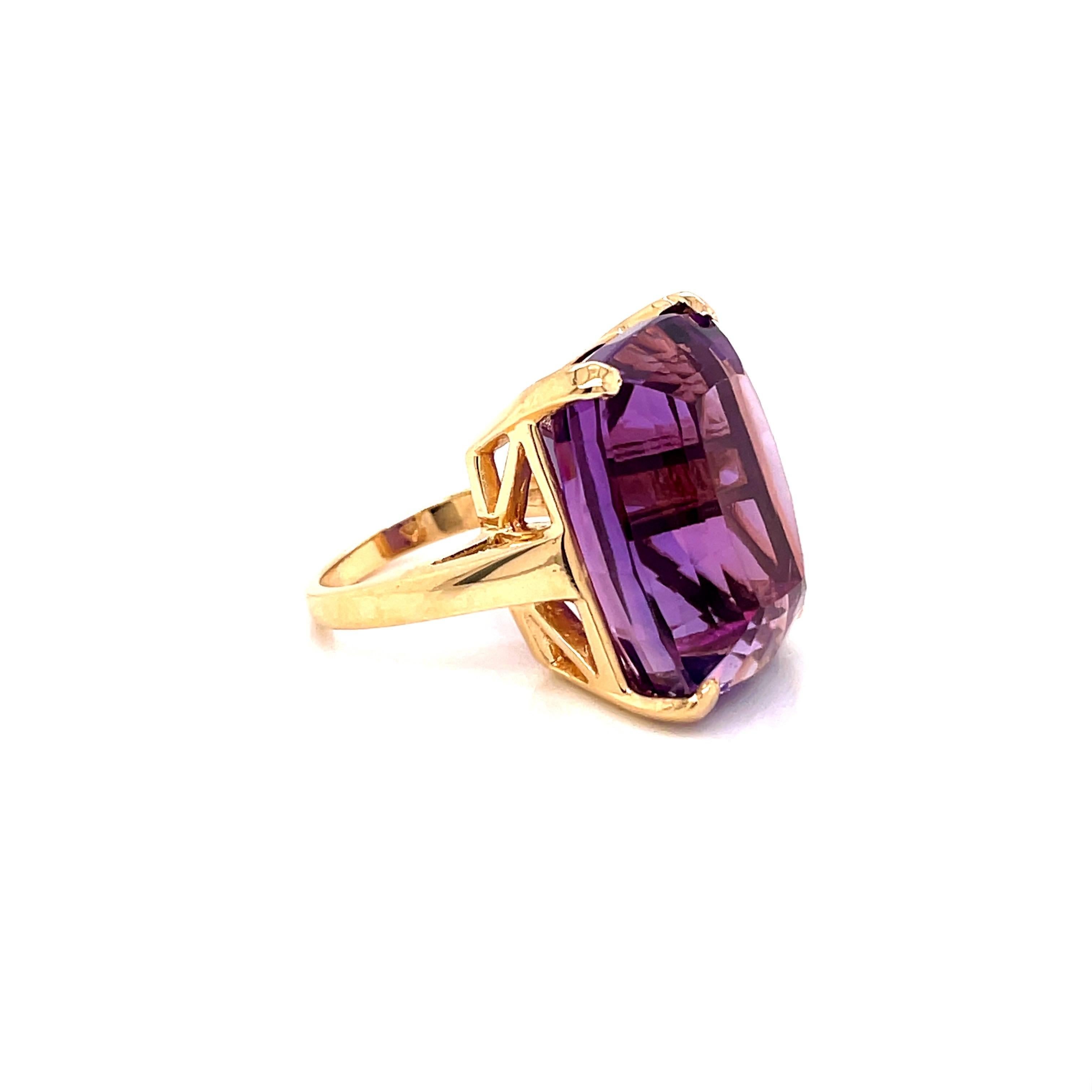 Vintage 1970er 35 Karat Amethyst-Ring mit Kissenschliff (Zeitgenössisch)