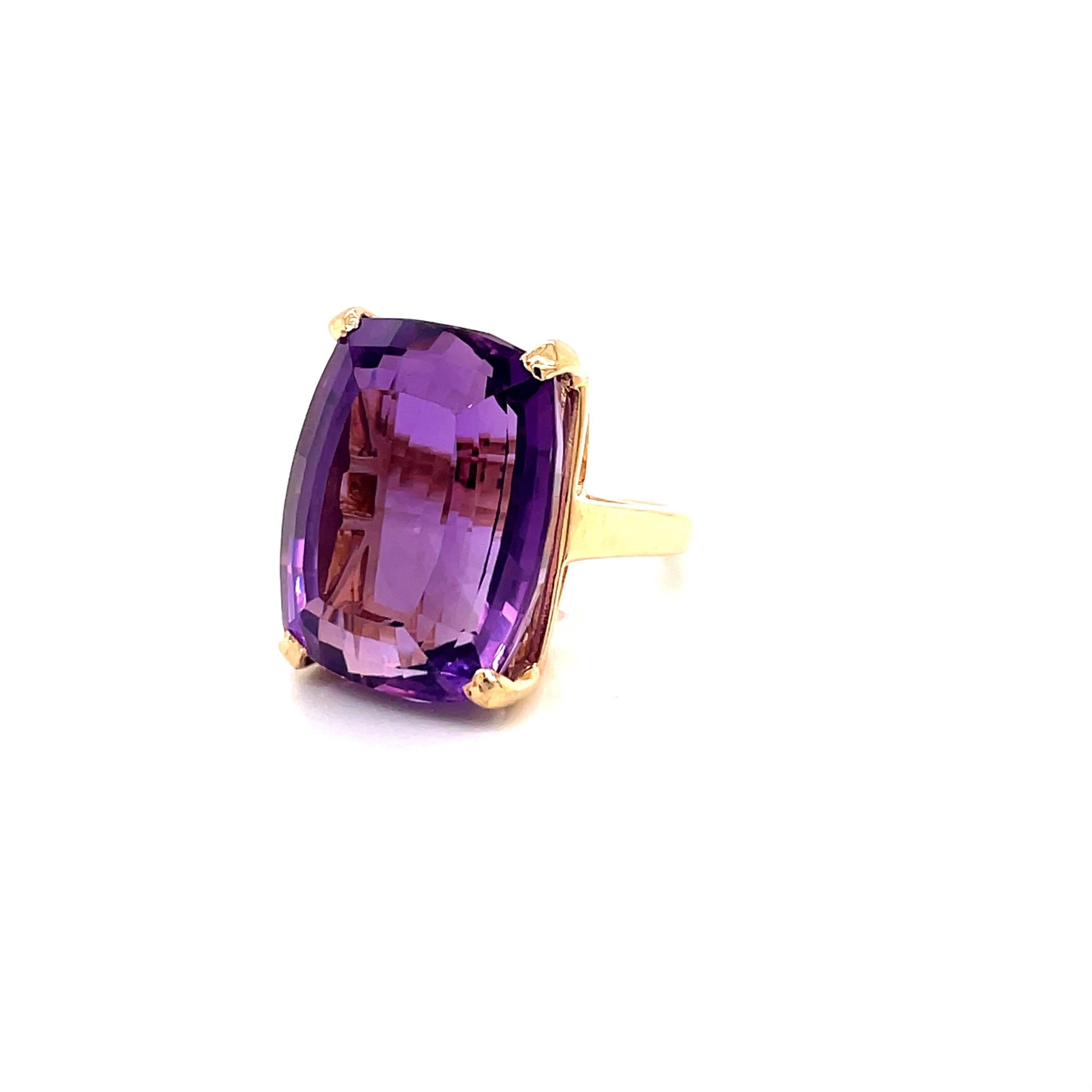 Vintage 1970er 35 Karat Amethyst-Ring mit Kissenschliff 1