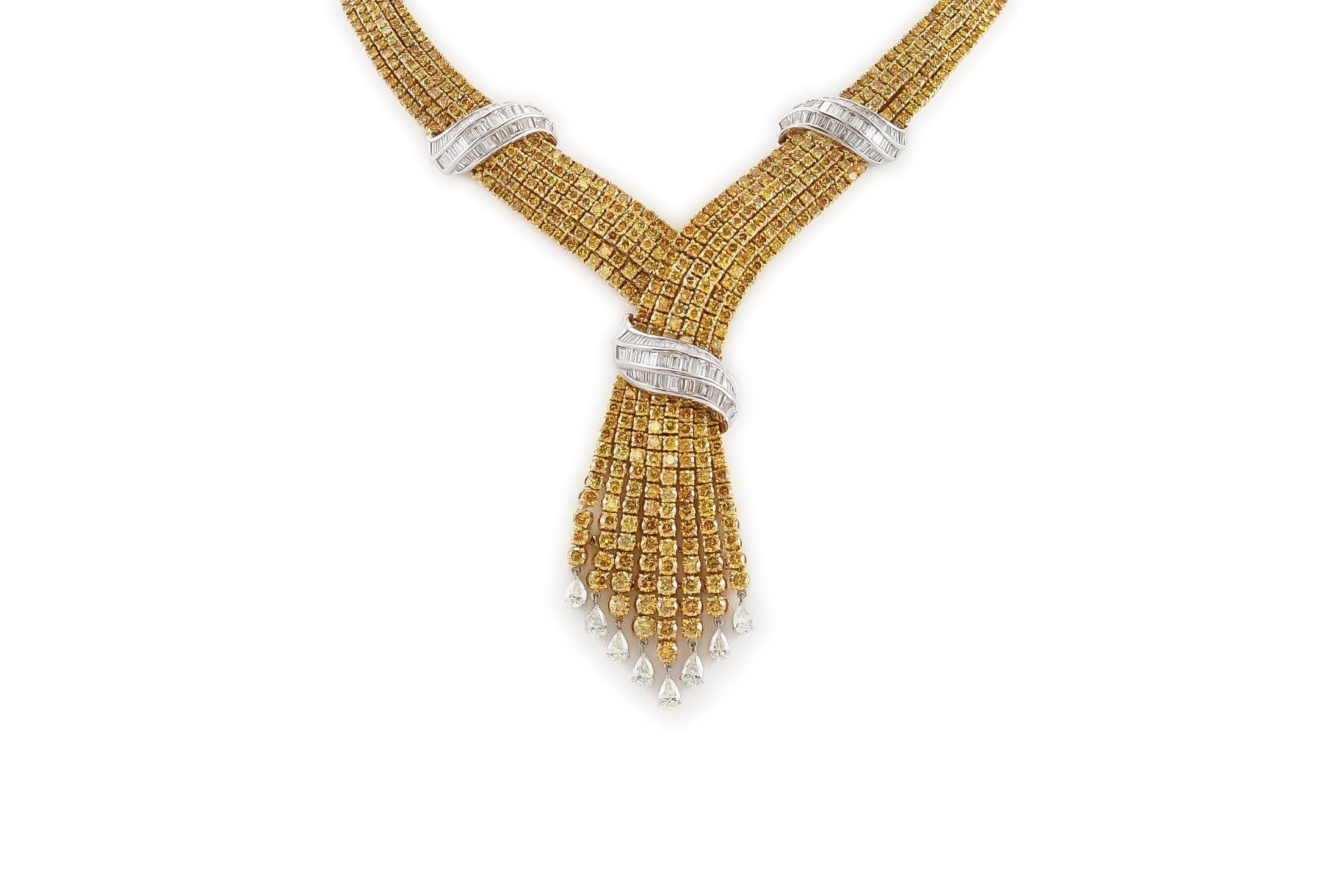 Taille ronde Ensemble de diamants jaunes de 48,40 carats et diamants blancs de 17,05 carats des années 1970 en vente
