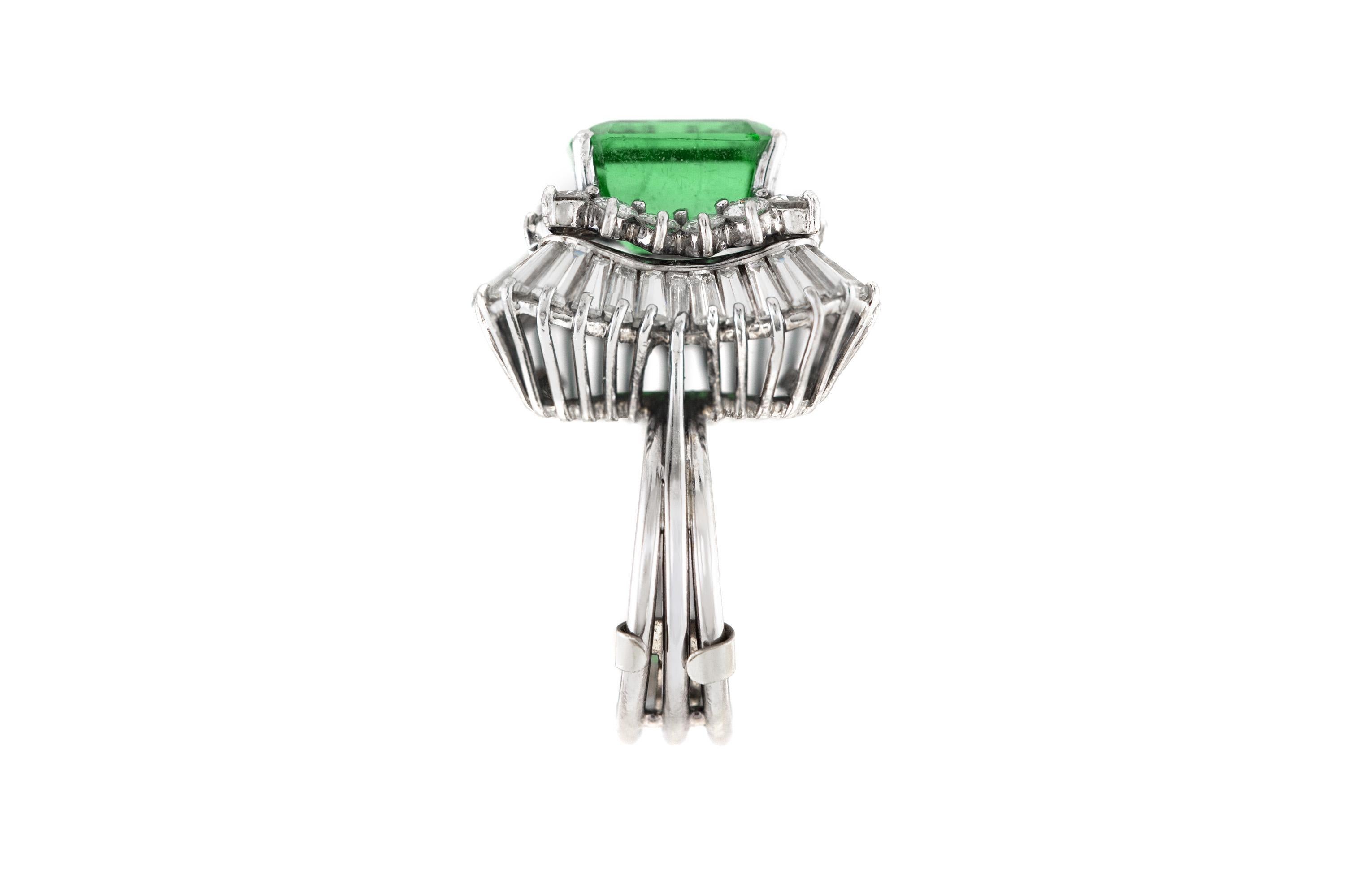 Taglio smeraldo Anello Ballerina con smeraldo colombiano da 7,00 carati e diamante da 4,00 carati, vintage anni '70 in vendita
