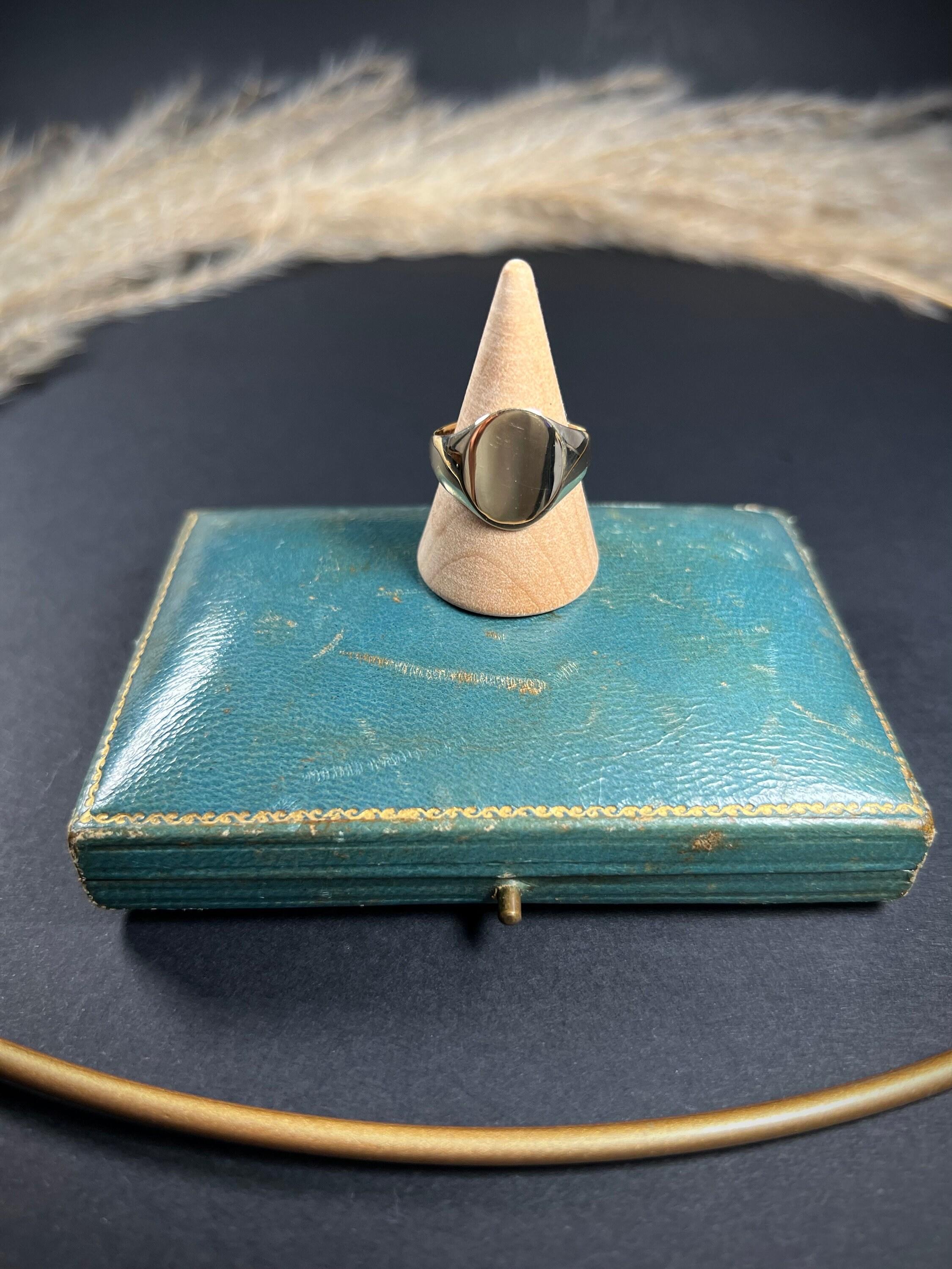 Vintage 1970's 9ct Gold Oval Signet Ring en vente 7