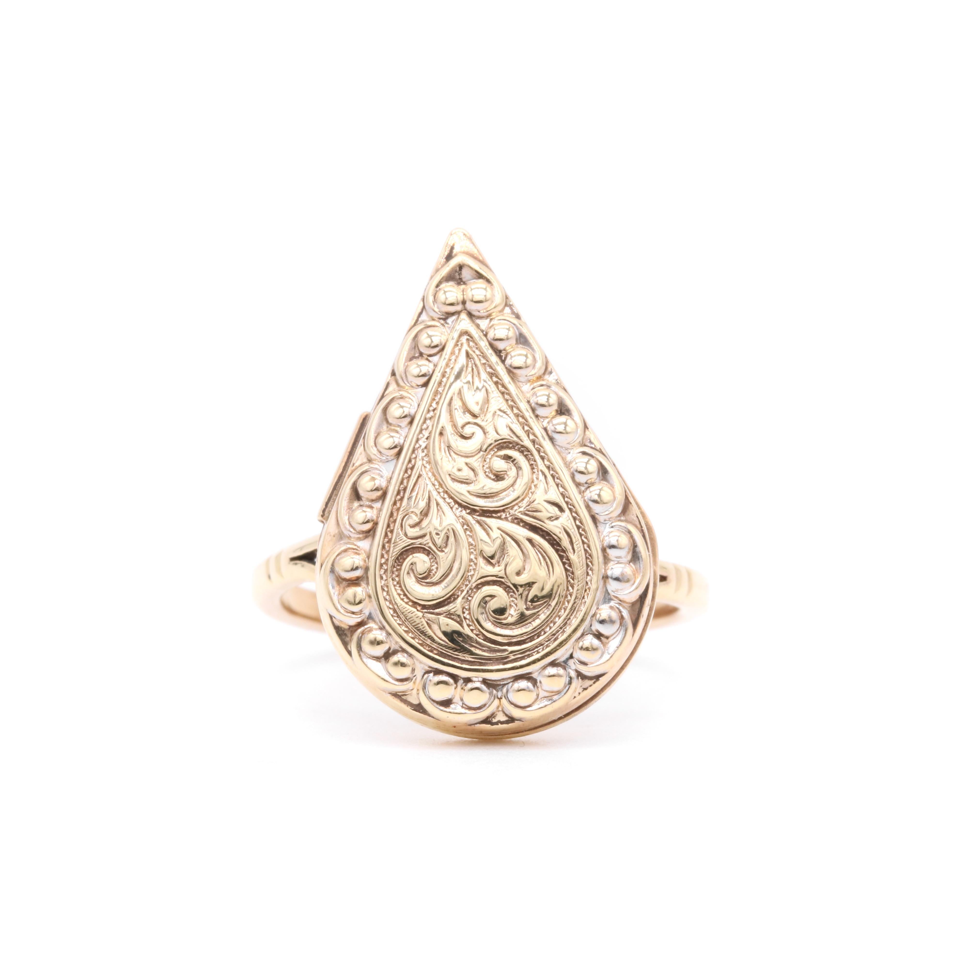 Women's or Men's Vintage 1970s 9K Yellow Gold Teardrop Shaped Engraved Locket Ring For Sale