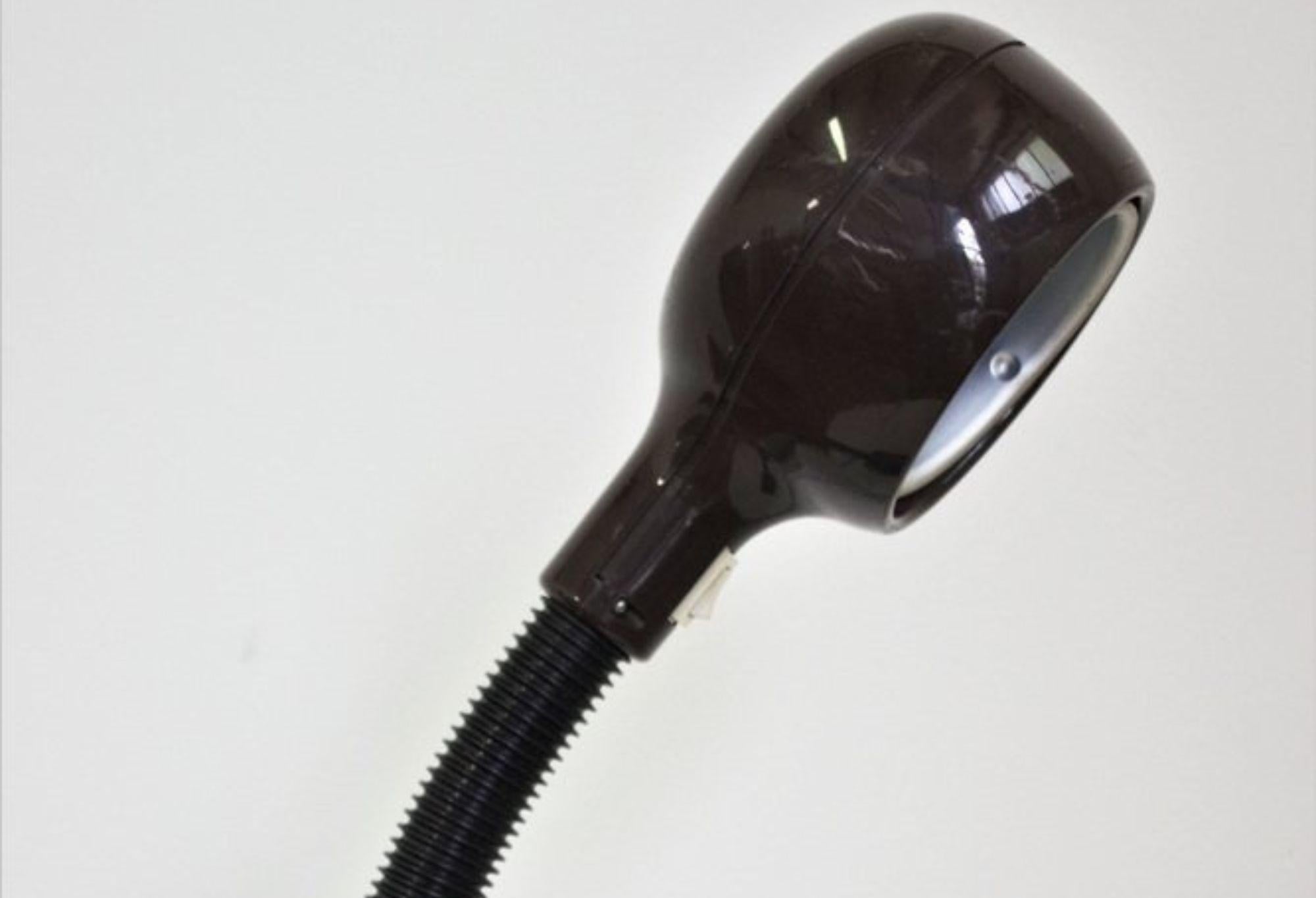 Vintage 1970s Adjustable Table Lamp by Vico Magistretti - Iconic Design For Sale 5