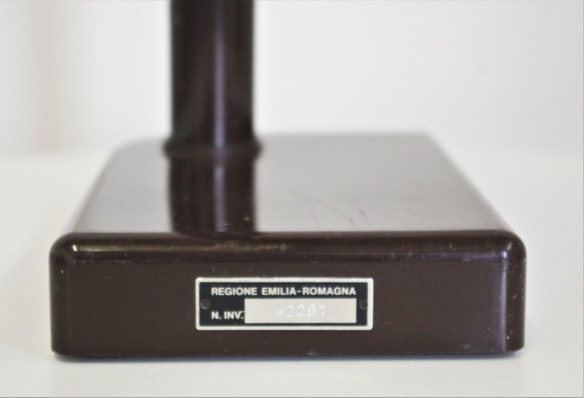 Late 20th Century Vintage 1970s Adjustable Table Lamp by Vico Magistretti - Iconic Design For Sale