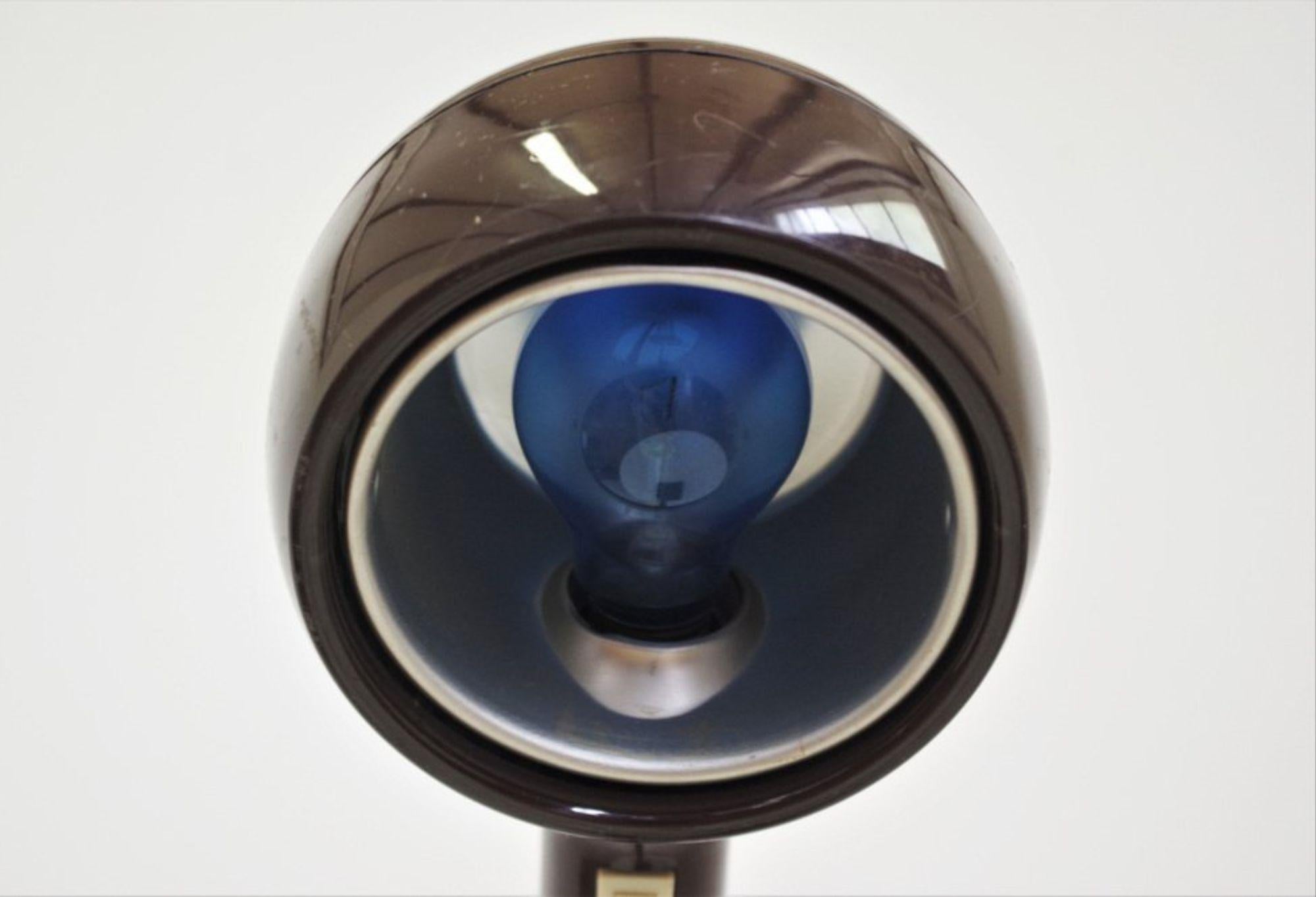 Vintage 1970s Adjustable Table Lamp by Vico Magistretti - Iconic Design For Sale 3