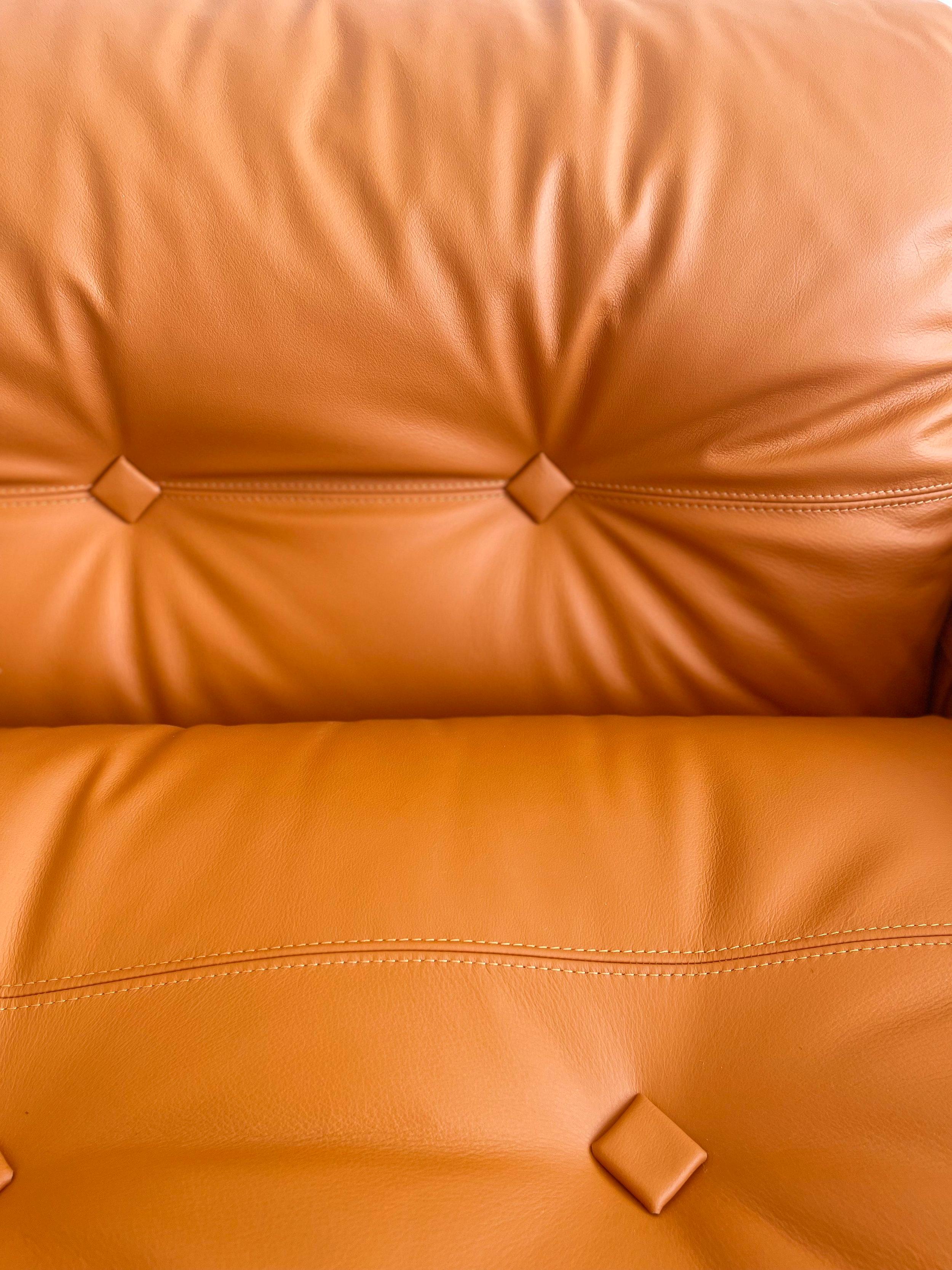 Adriano Piazzesi 1970s Sofa Newly Upholstered with Copper Brown Italian Leather For Sale 9