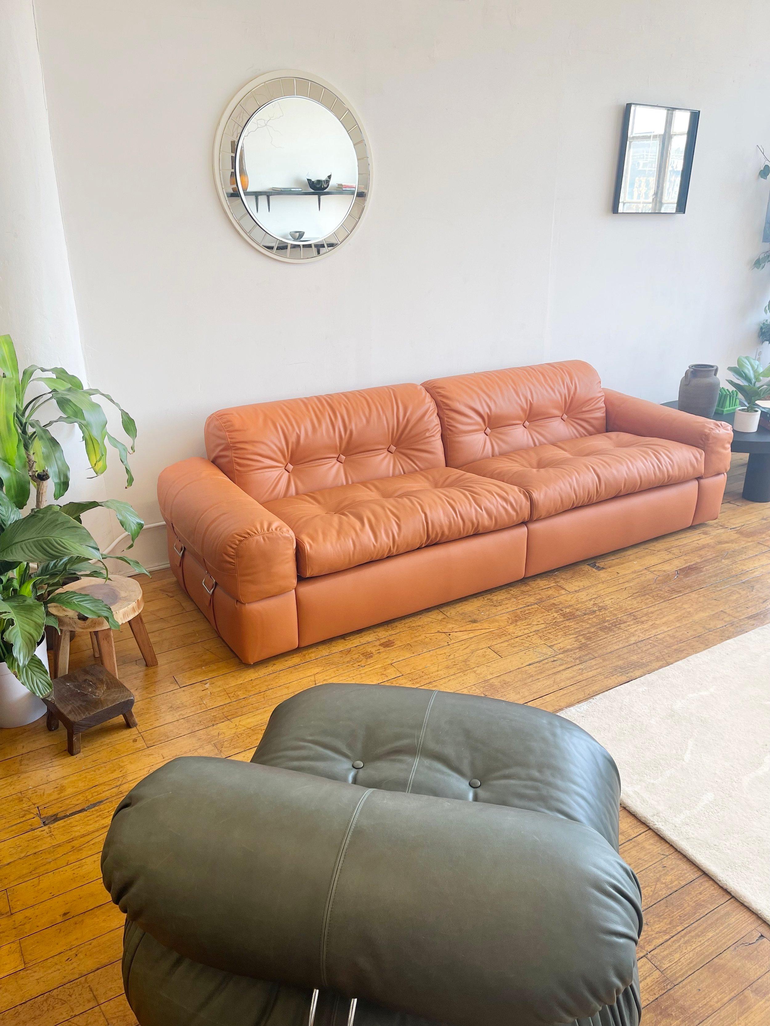 Adriano Piazzesi 1970s Sofa Newly Upholstered with Copper Brown Italian Leather For Sale 11