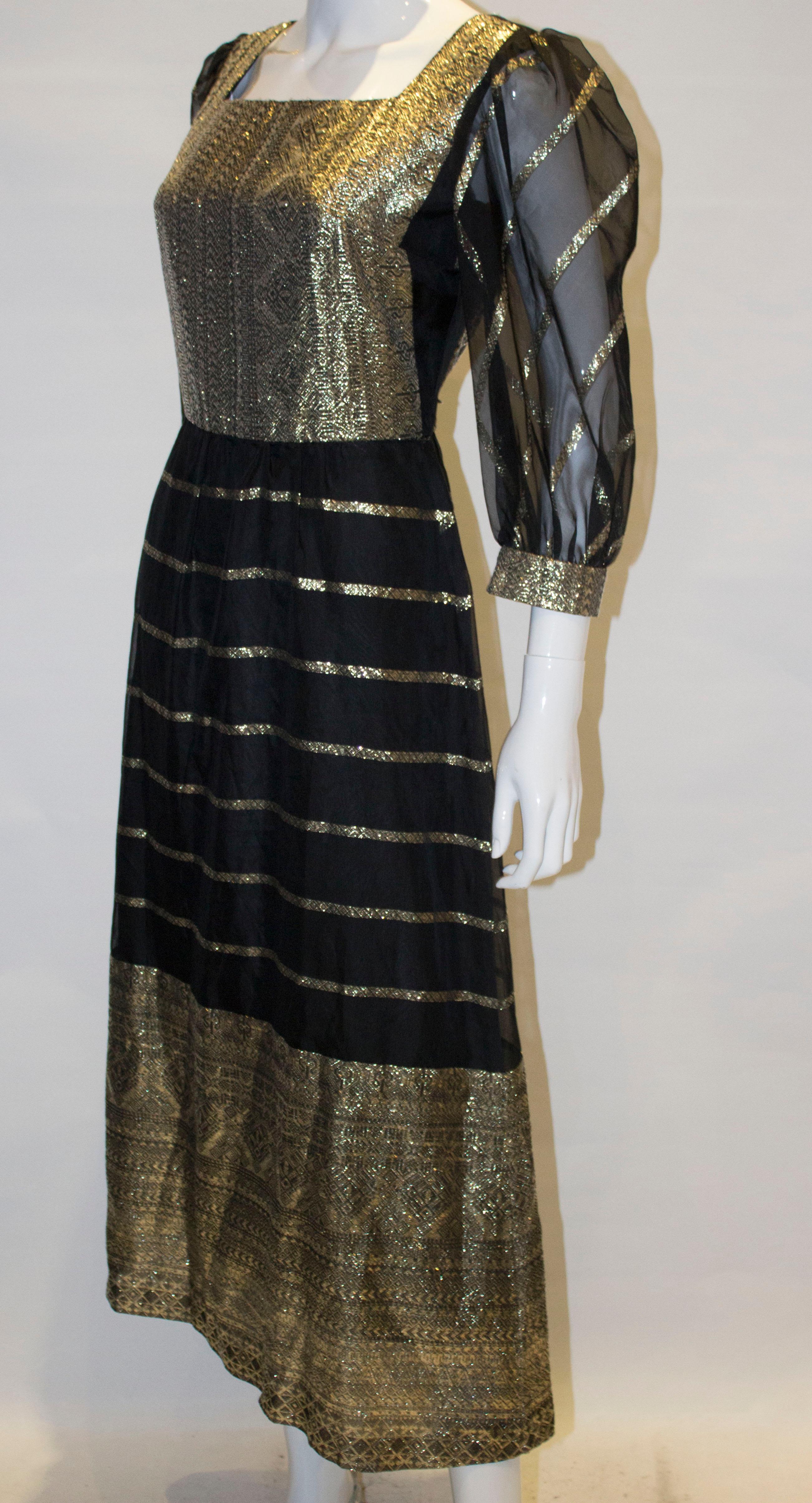 Vintage 1970s Black and Gold Party Dress In Good Condition For Sale In London, GB