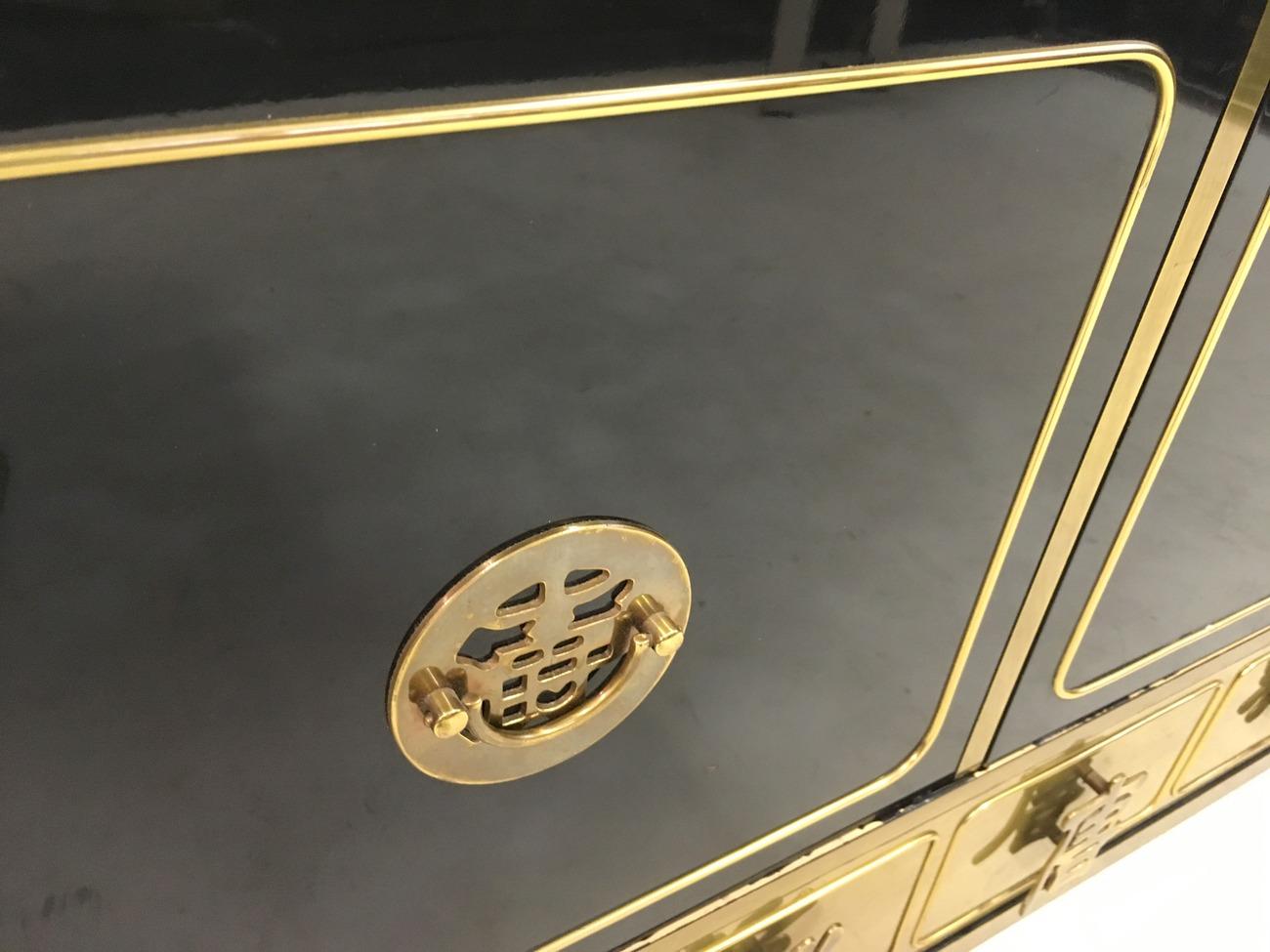 Vintage 1970s Black Lacquer and Brass Cabinet by Mastercraft In Fair Condition In London, London