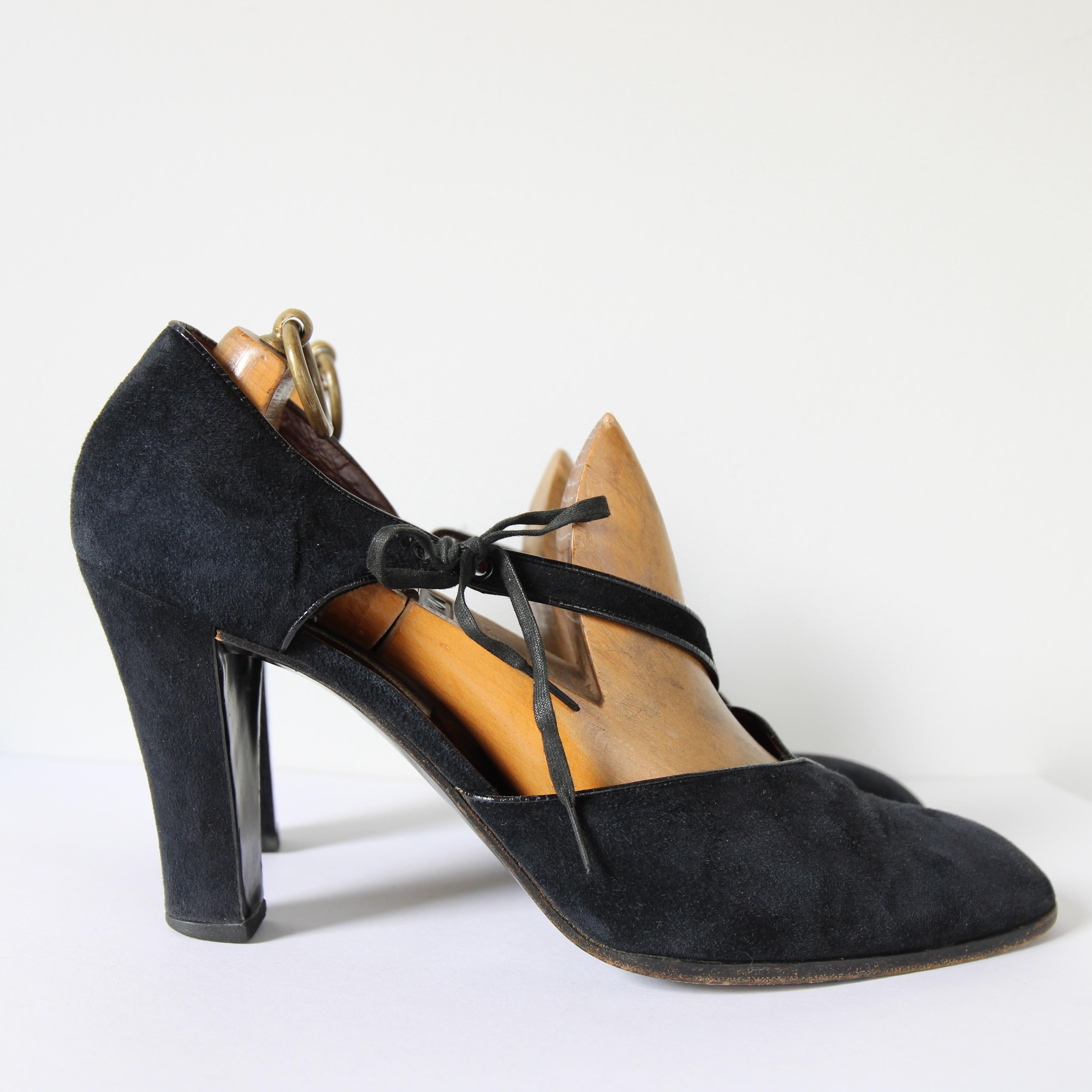 Noir Vintage 1970's Gucci Suede Black Heels Ankle Strap UK 7 EU 41 US 9 en vente