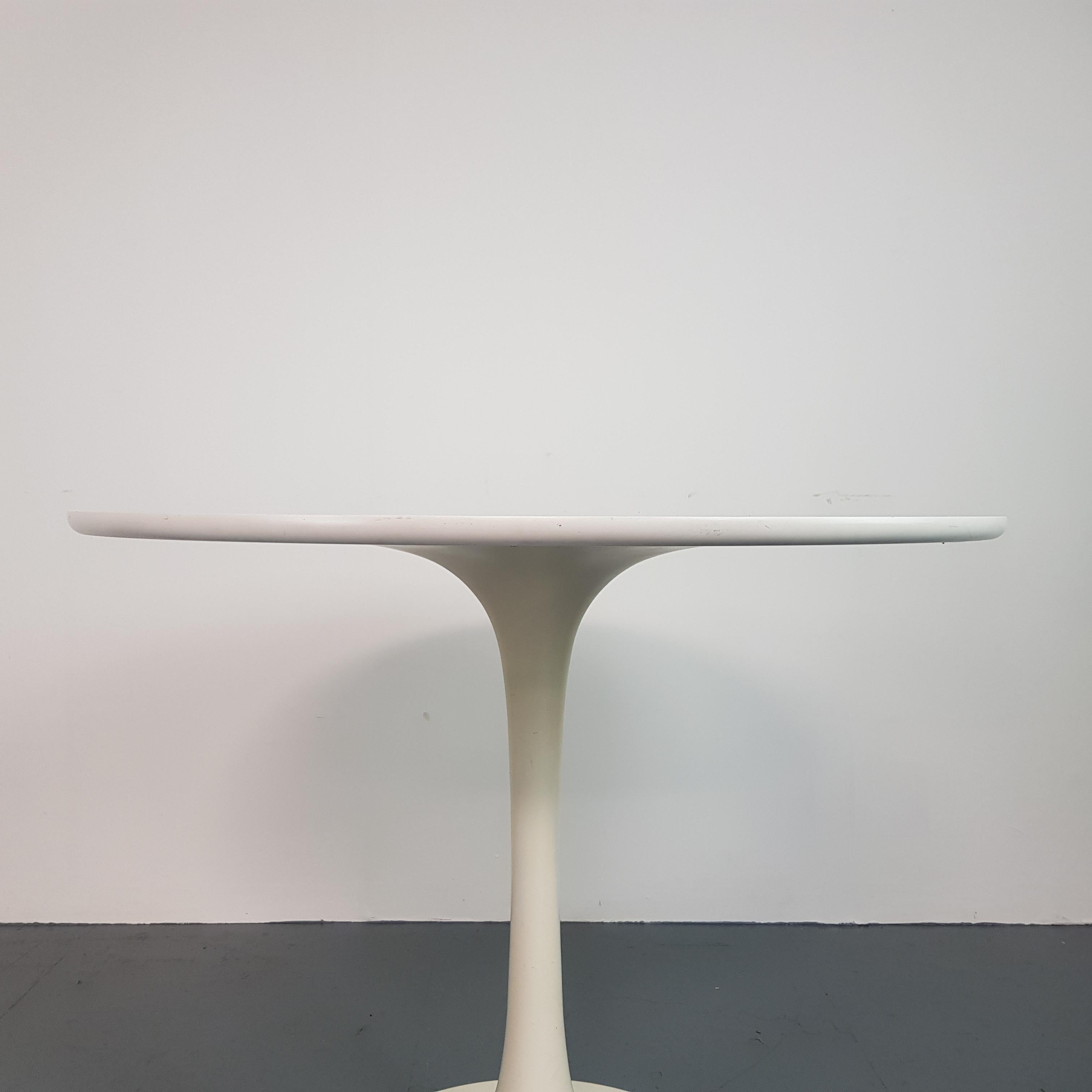 Vintage 1970s British Tulip Style Table by Maurice Burke for Arkana In Good Condition For Sale In Lewes, East Sussex