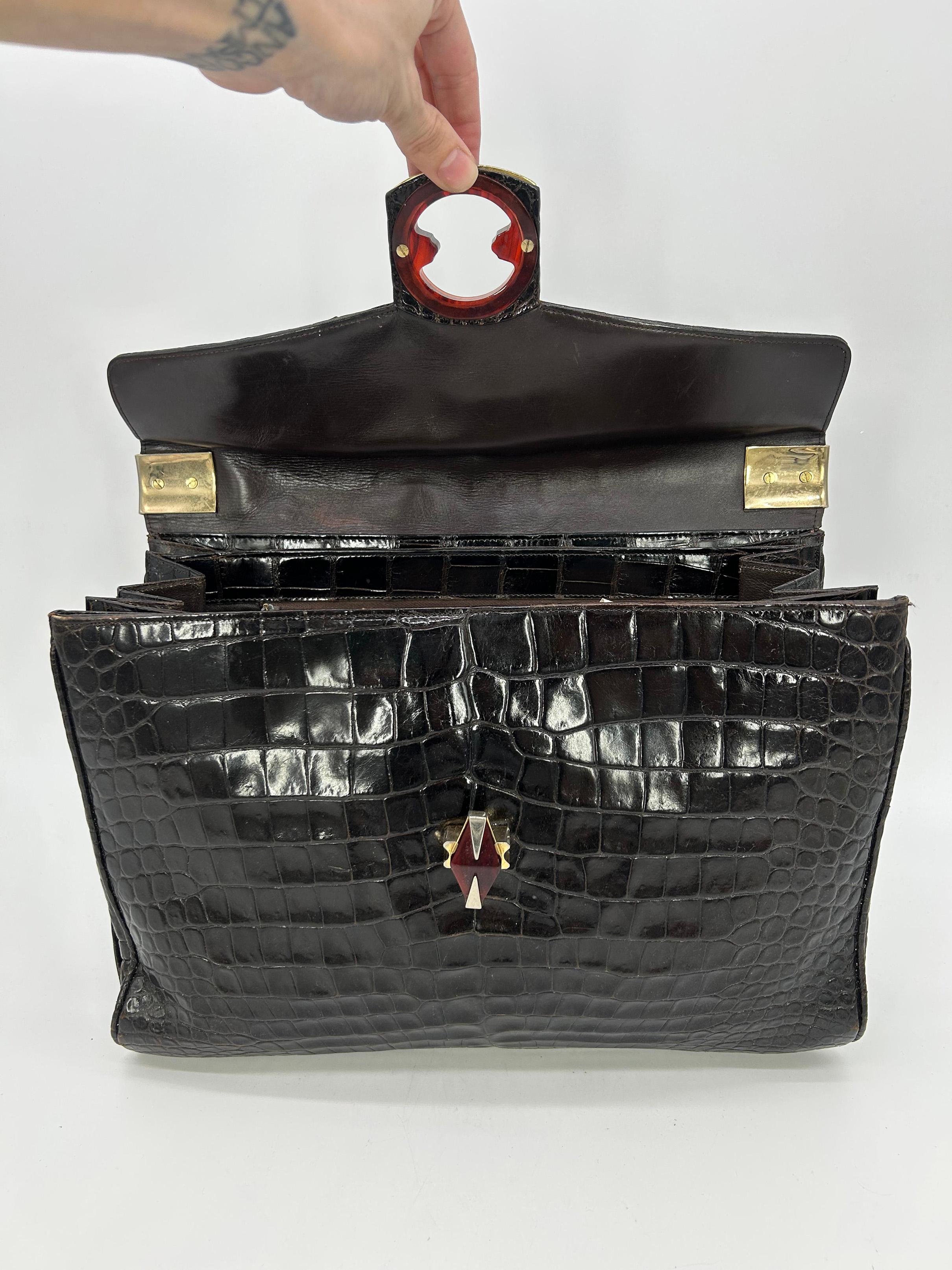 Vintage 1970s Brown Alligator Portfolio Top Handle Tote For Sale 5