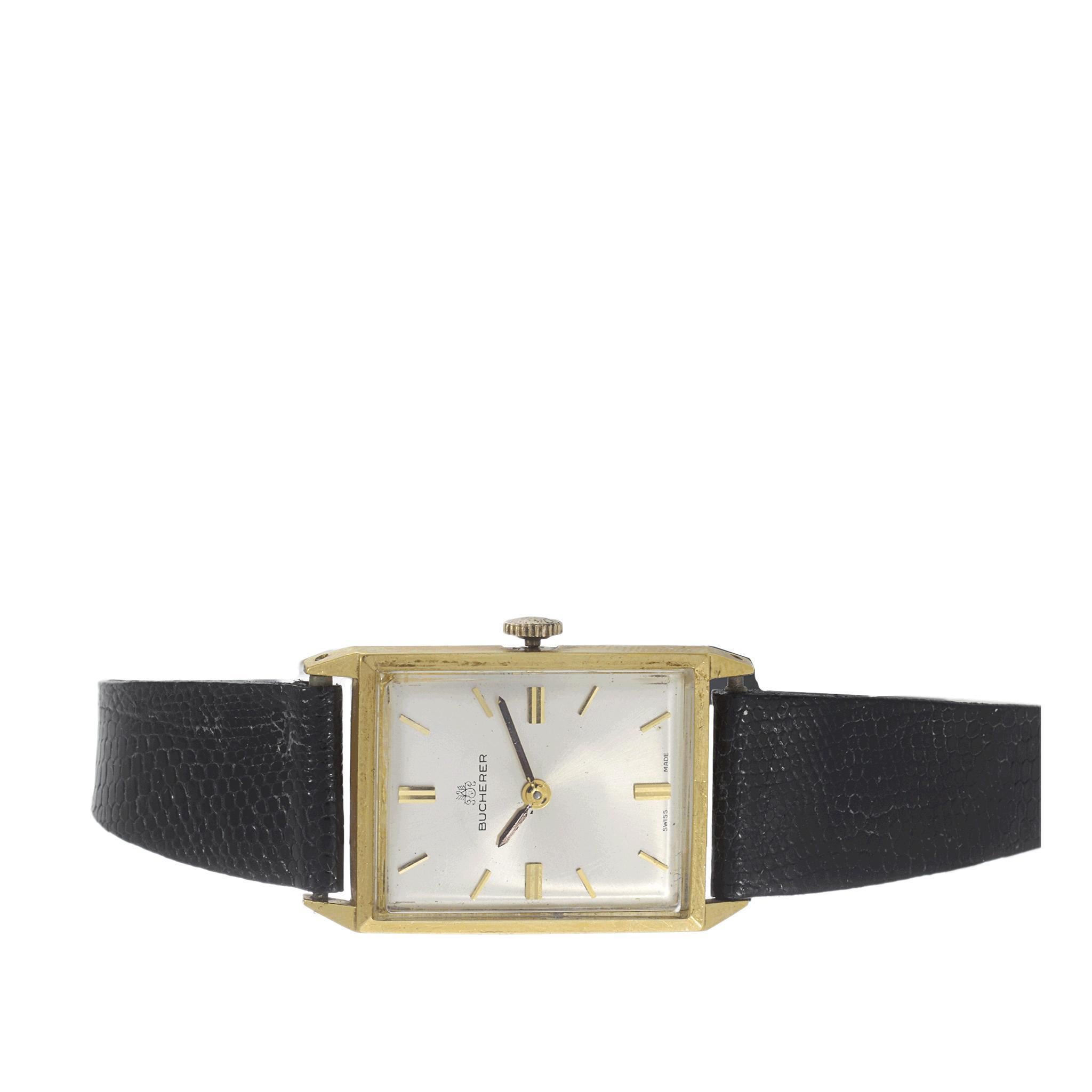 Women's or Men's Vintage 1970s Bucherer 18KT Yellow Gold Rectangular Dress Watch – Manual Wind For Sale