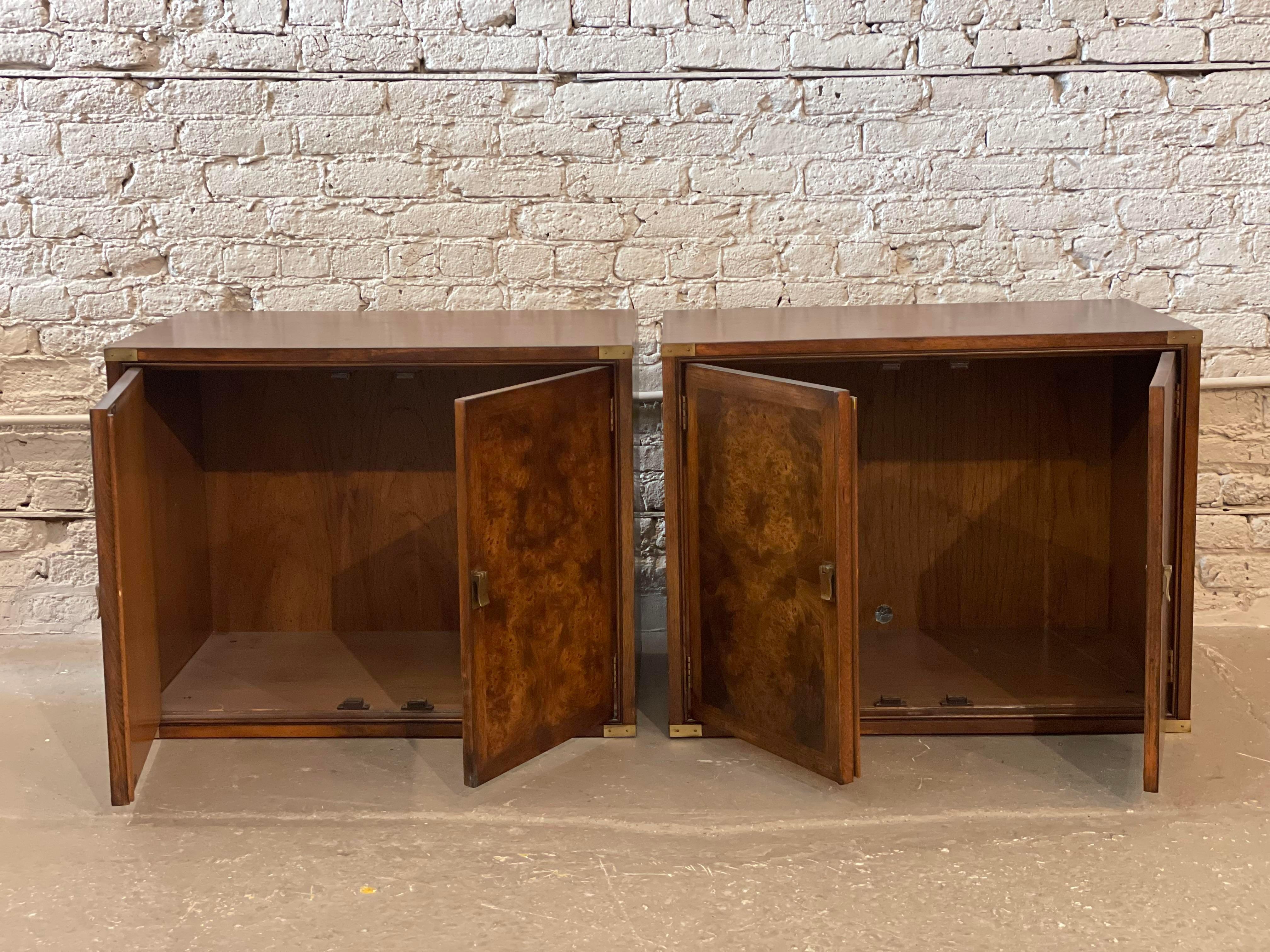 Vintage 1970s Burled Wood Nightstands, a Pair In Good Condition In Chicago, IL