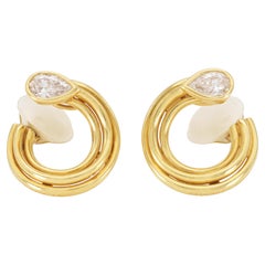 Vintage 1970s Bvlgari Gold and 1.50 Carat Pear-Shaped Diamonds Hoop Earrings