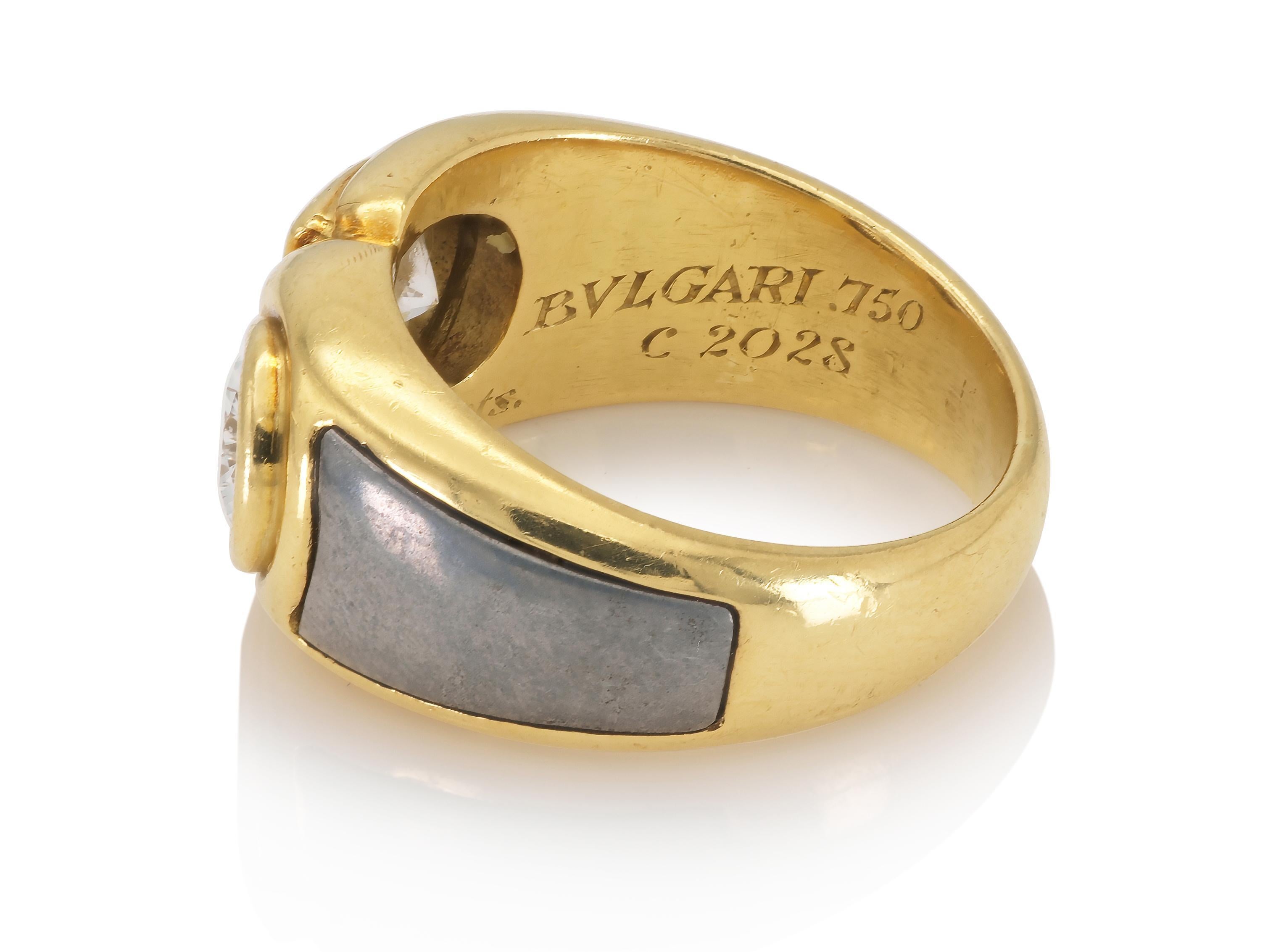 Vintage 1970s Bvlgari Two-Toned Gold and 2.33 Carat Pear-Shaped Diamonds Ring In Good Condition For Sale In New York, NY