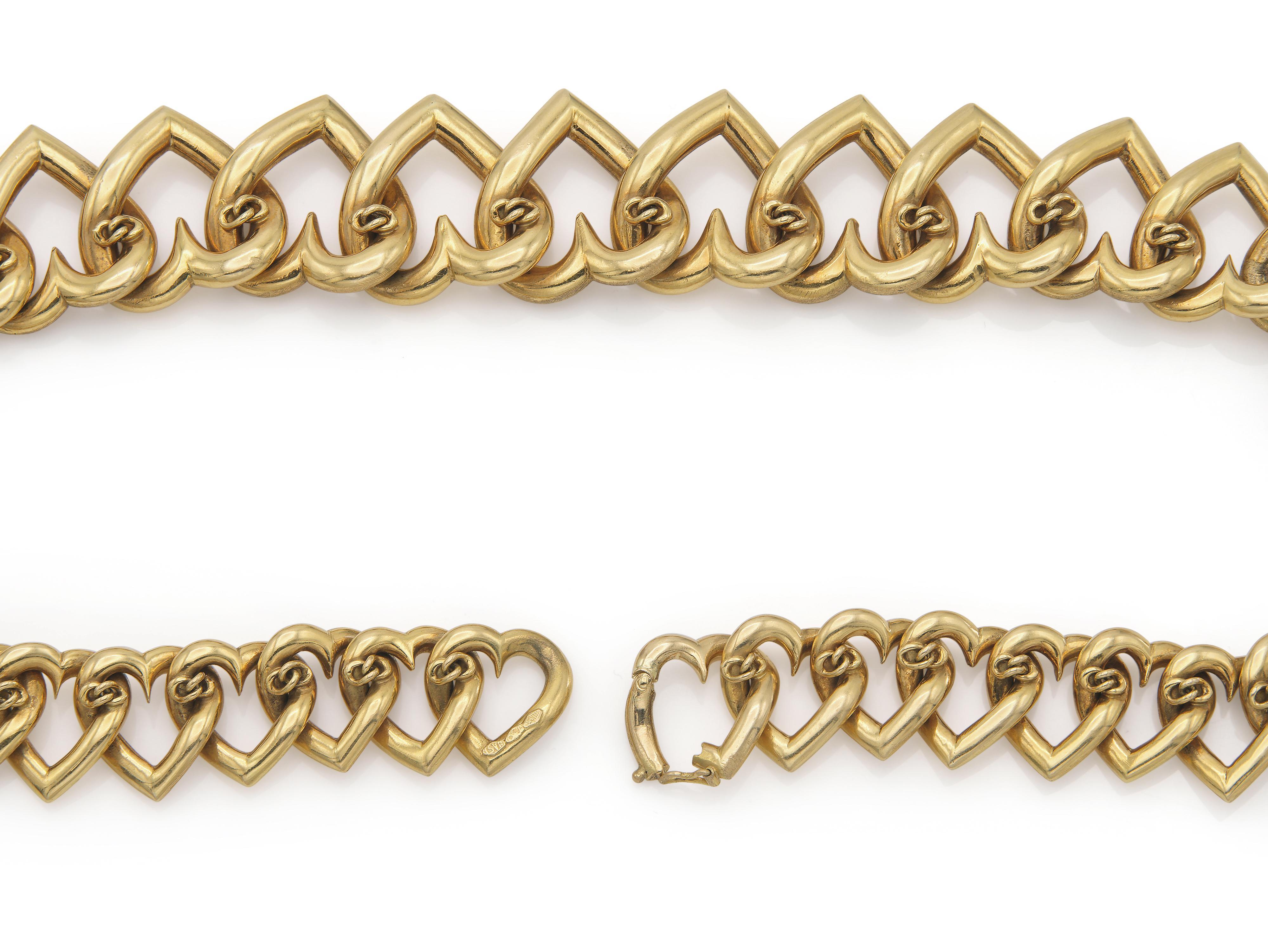 Women's Vintage 1970s Carlo Weingrill Gold Heart Link Necklace