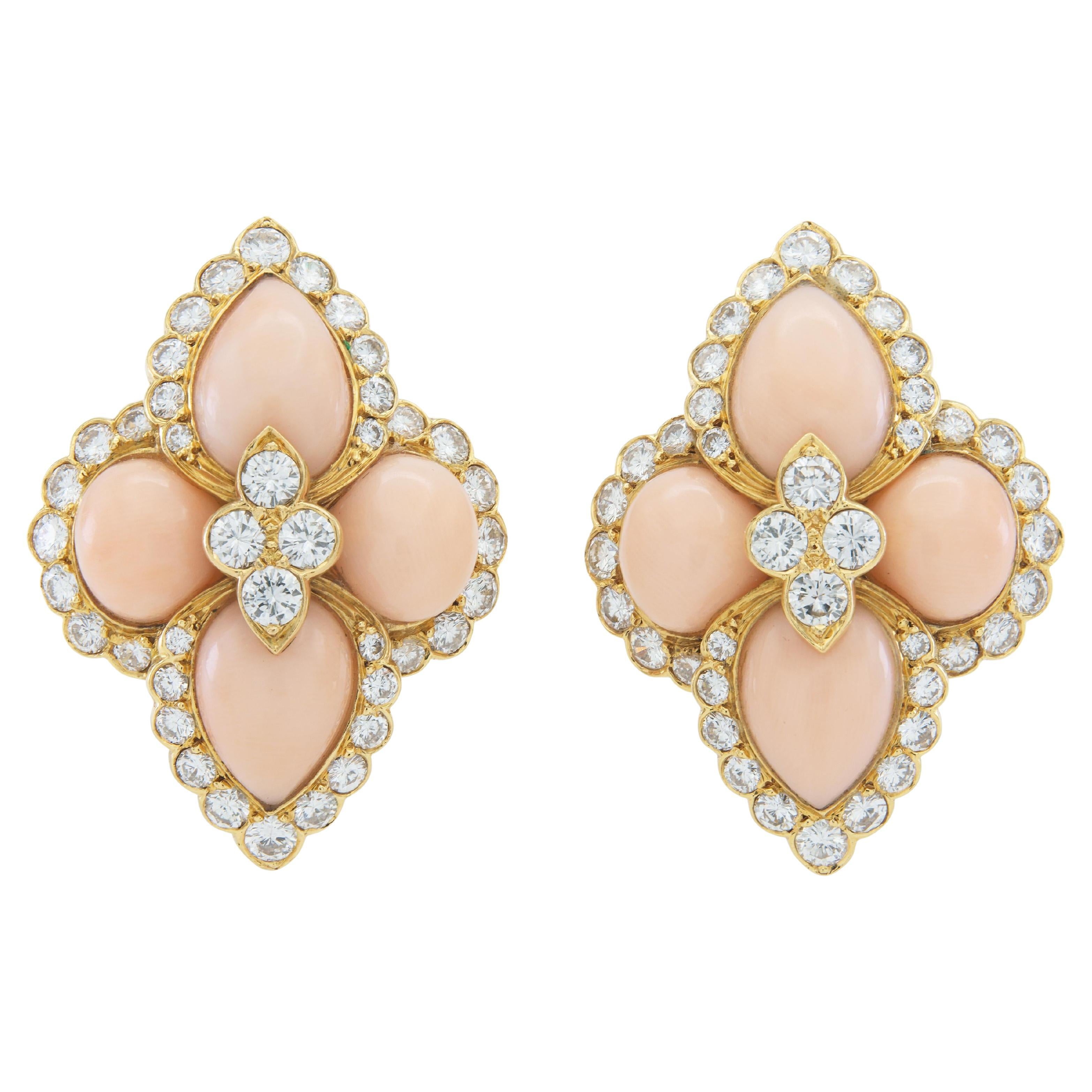 Orecchini in corallo e diamanti Georges L
Enfant, vintage anni
70, Cartier