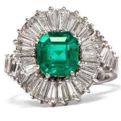 Vintage 1970s Certified 1.88 Carat Colombian Emerald Diamond Ballerina Ring