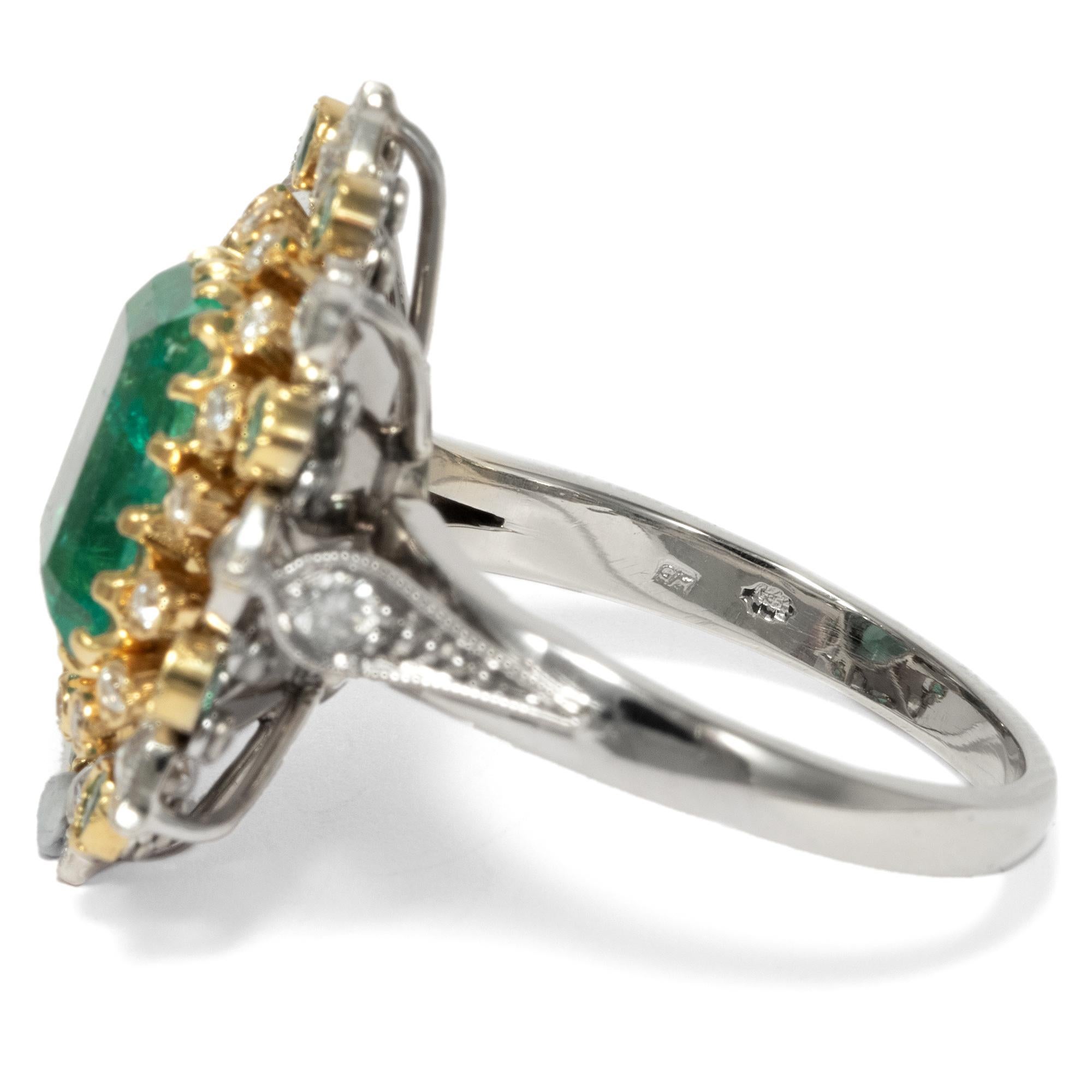 Retro Vintage 1970s Certified 3.9 Carat Emerald Diamond Gold Cluster Cocktail Ring