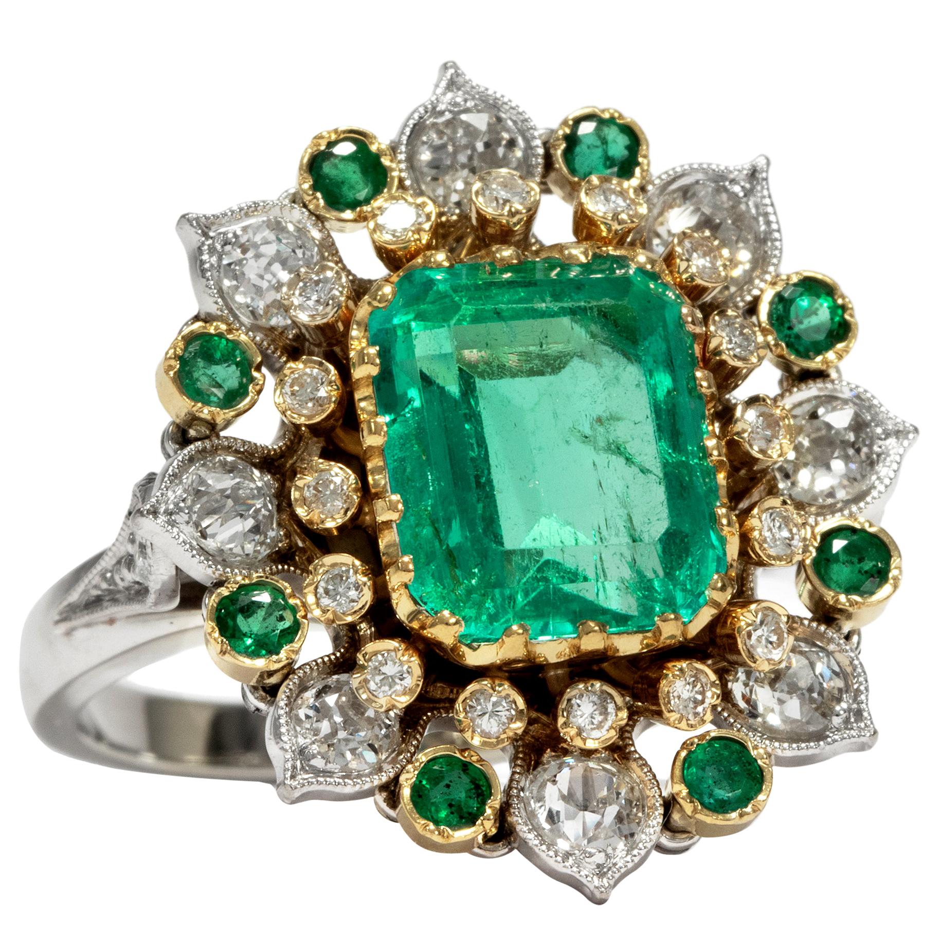 Vintage 1970s Certified 3.9 Carat Emerald Diamond Gold Cluster Cocktail Ring