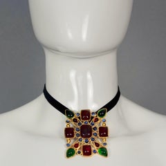 Vintage 1970s CHANEL Gripoix Iconic Cross Pendant Brooch