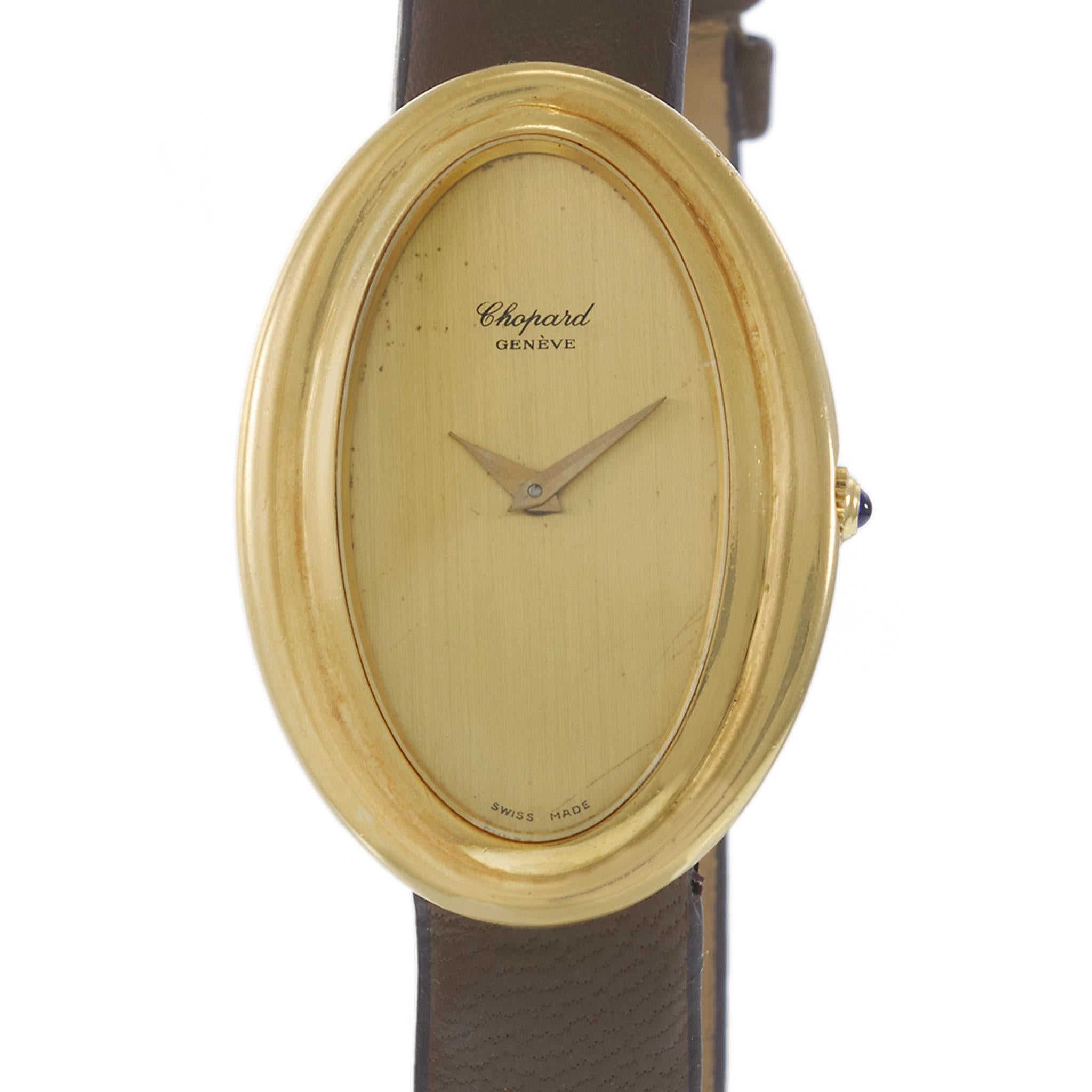 Vintage 1970's Chopard Ref. 5047-1 Gold Oval Dress Watch - Quarz für Damen oder Herren im Angebot