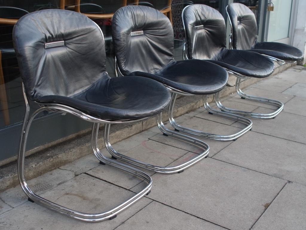 Mid-Century Modern Vintage 1970s Chrome and Leather 'Sabrina' Chair by Gastone Rinaldi for RIMA For Sale