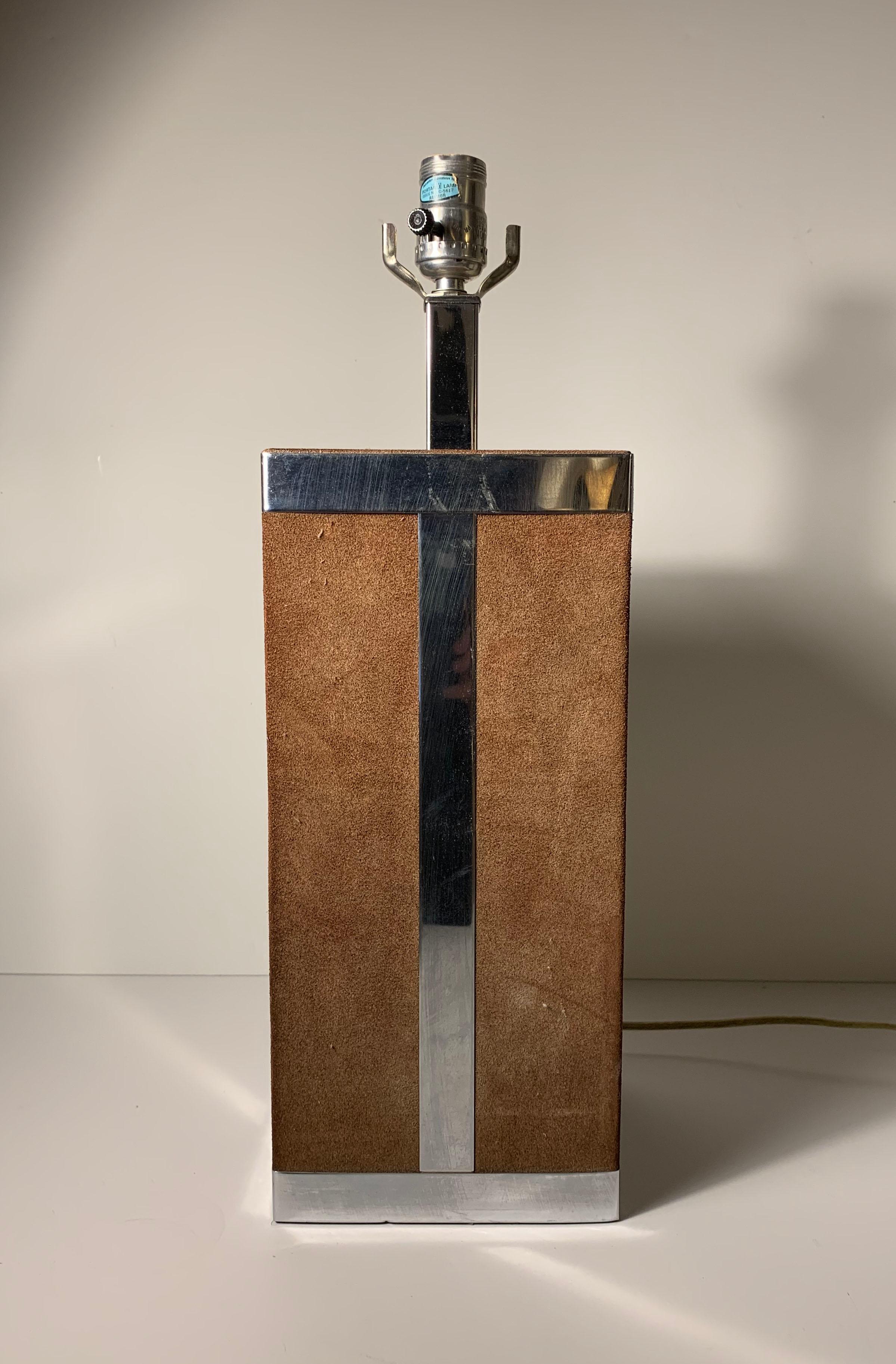 Mid-Century Modern Lampe vintage en chrome et daim des années 1970 par Raymor en vente