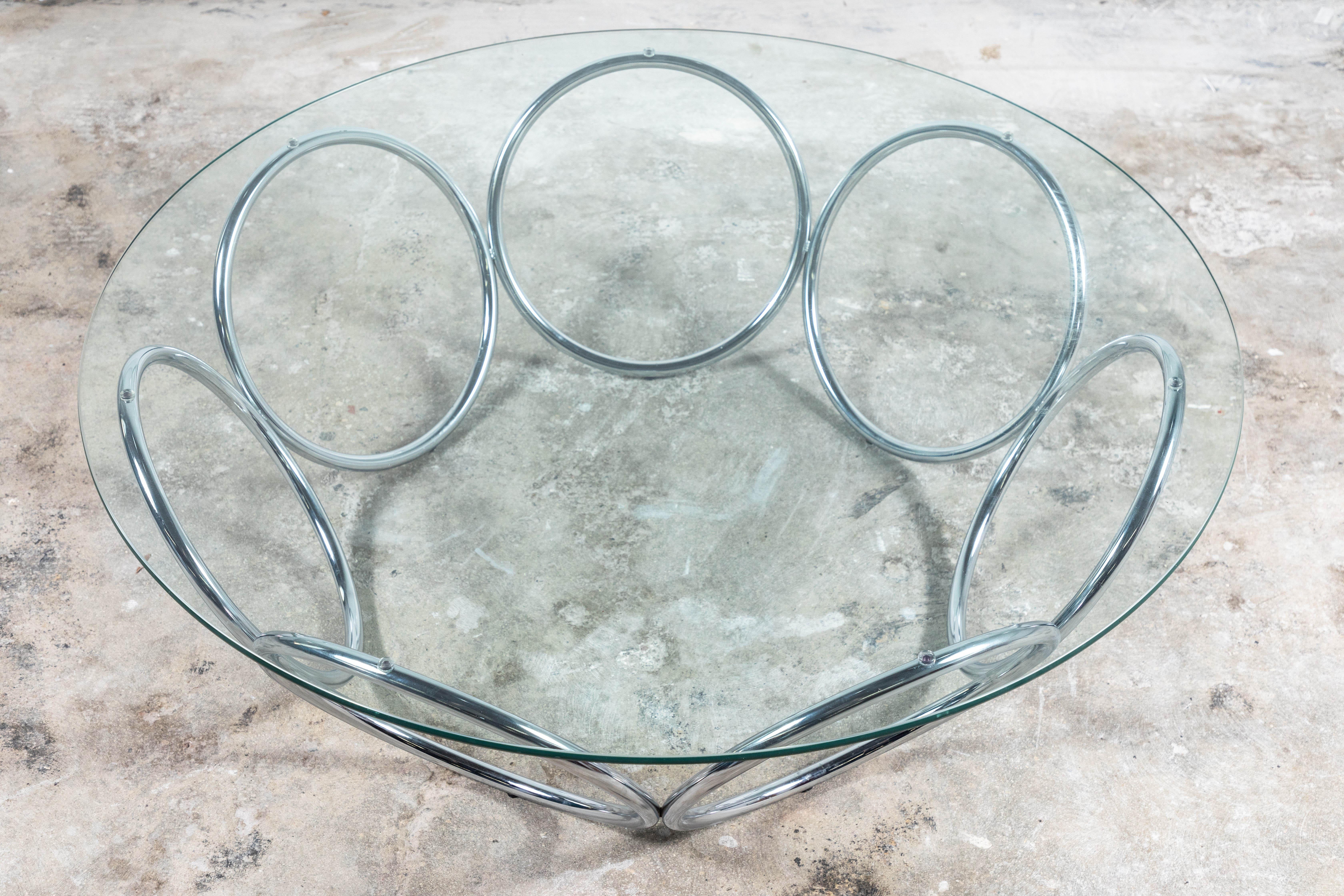 Vintage 1970s Chrome Ring Coffee Table In Good Condition For Sale In santa monica, CA
