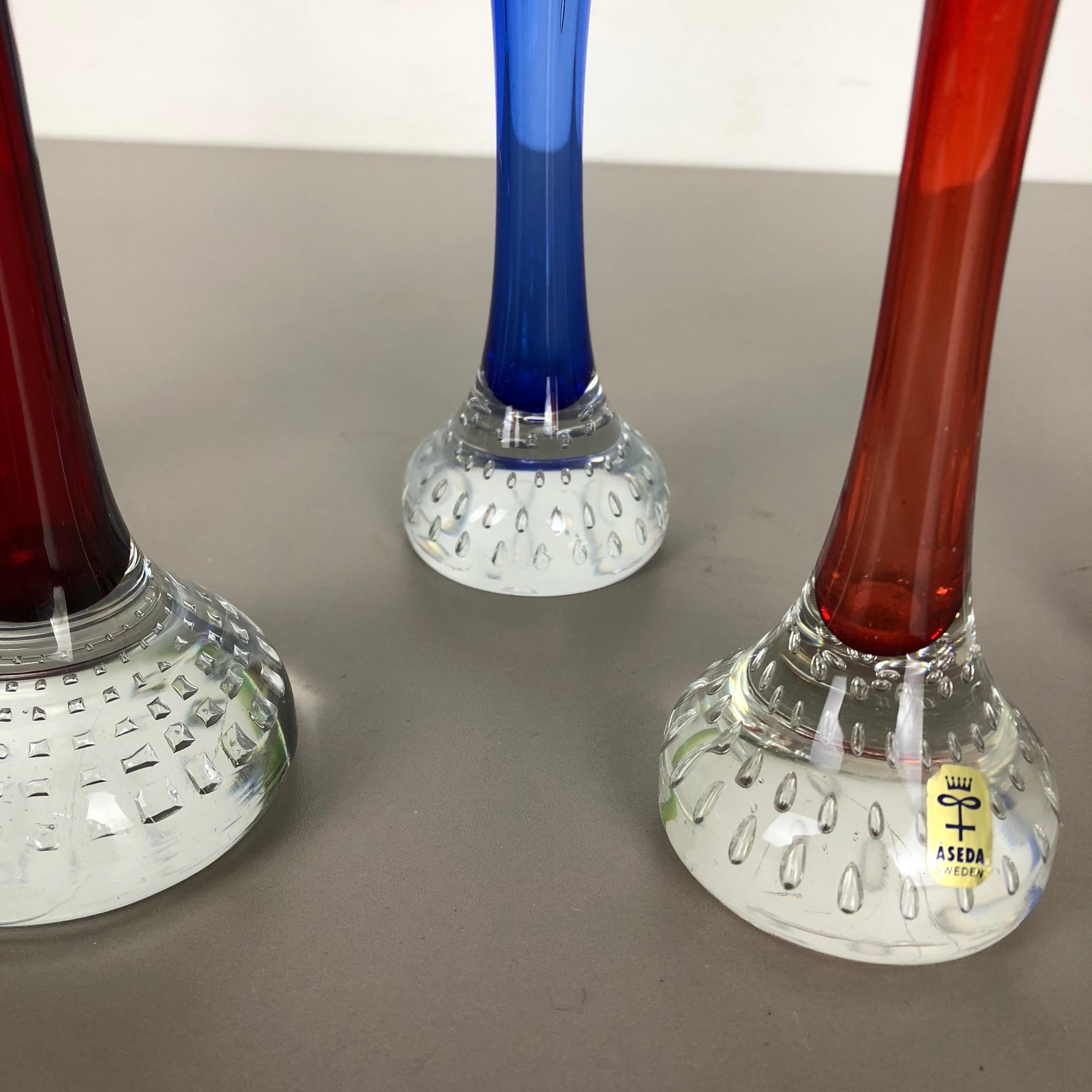 Ensemble coloré de cinq vases en verre vintage des années 1970 par Bo Borgstrom pour ASEDA, Suède en vente 7