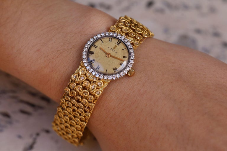 Reloj de cóctel vintage Corum de oro de 18 quilates para señora