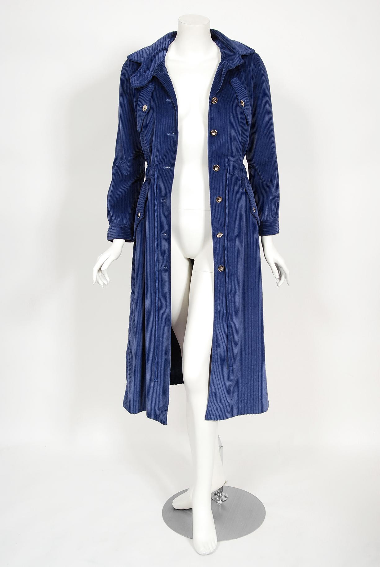 Vintage 1970s Courrèges Navy Blue Corduroy Waist-Tie Detachable Hood Jacket Coat For Sale 9