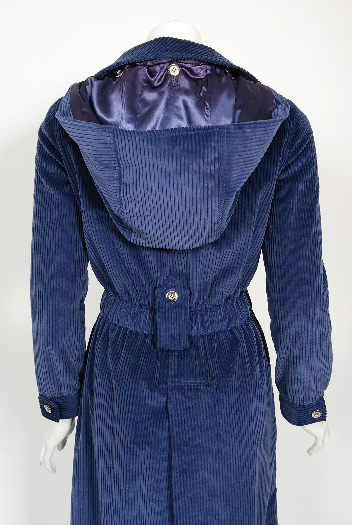 Vintage 1970s Courrèges Navy Blue Corduroy Waist-Tie Detachable Hood Jacket Coat For Sale 12