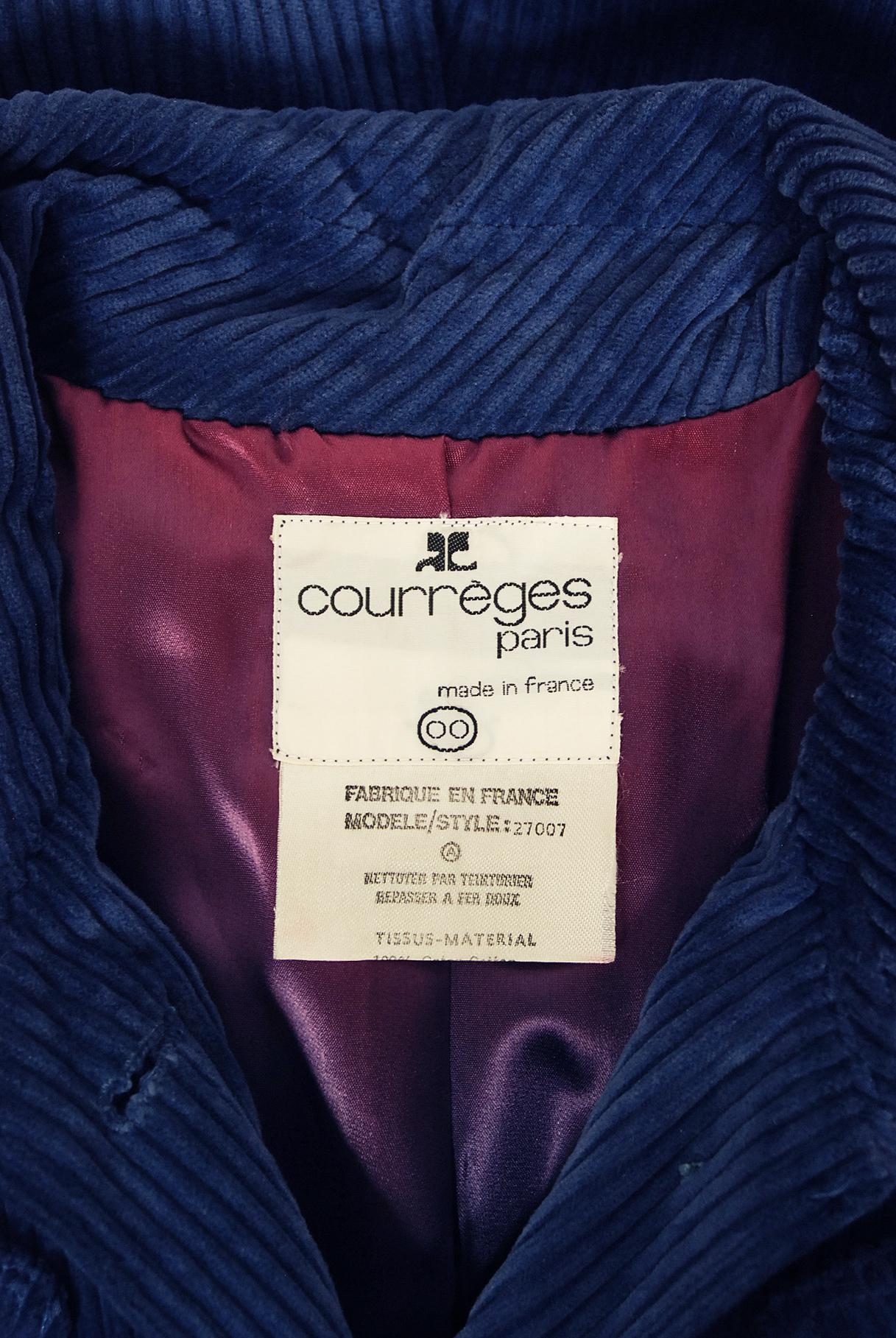Vintage 1970s Courrèges Navy Blue Corduroy Waist-Tie Detachable Hood Jacket Coat For Sale 13