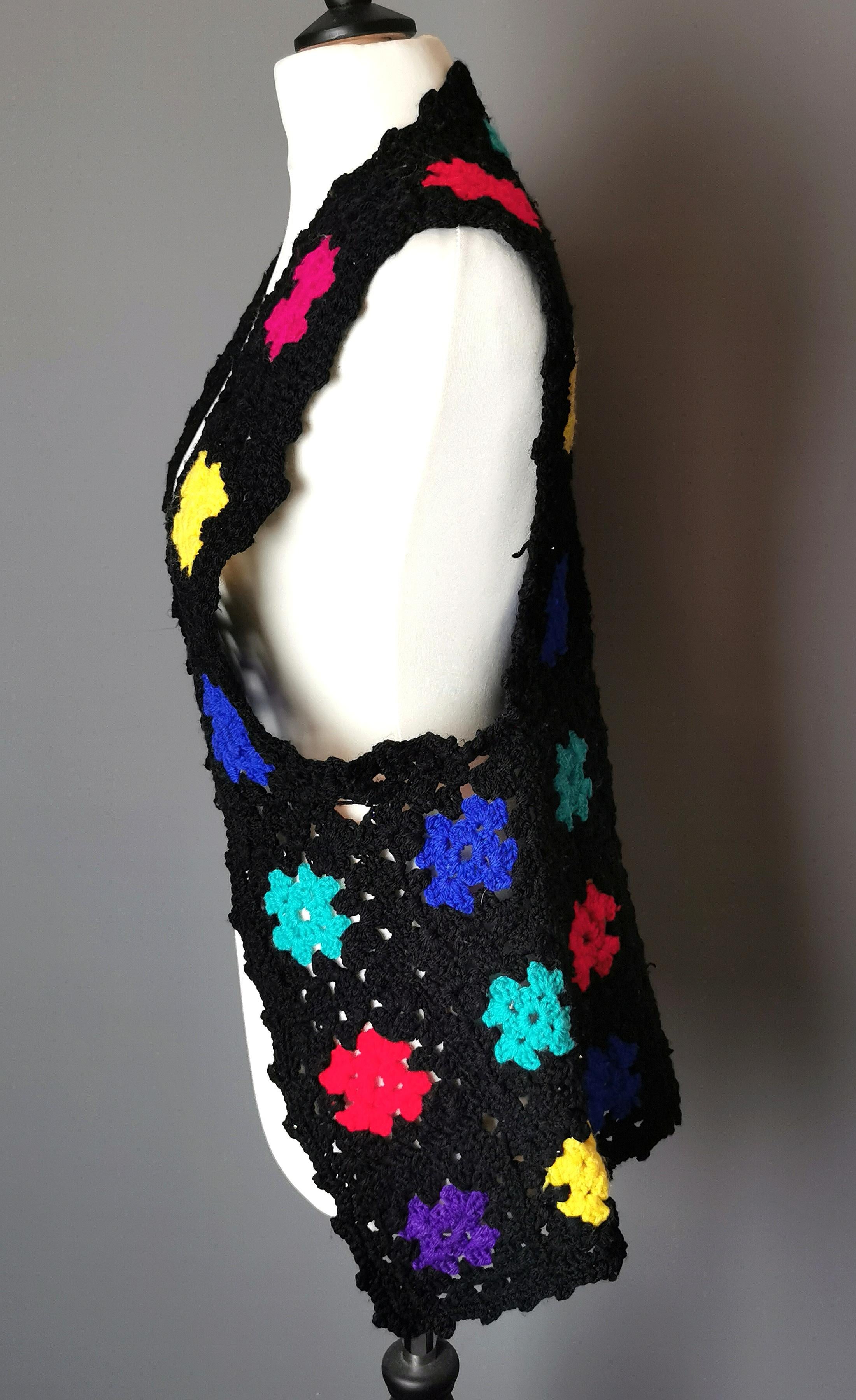Vintage 1970s crochet waistcoat, vest, Colour pop In Fair Condition In NEWARK, GB