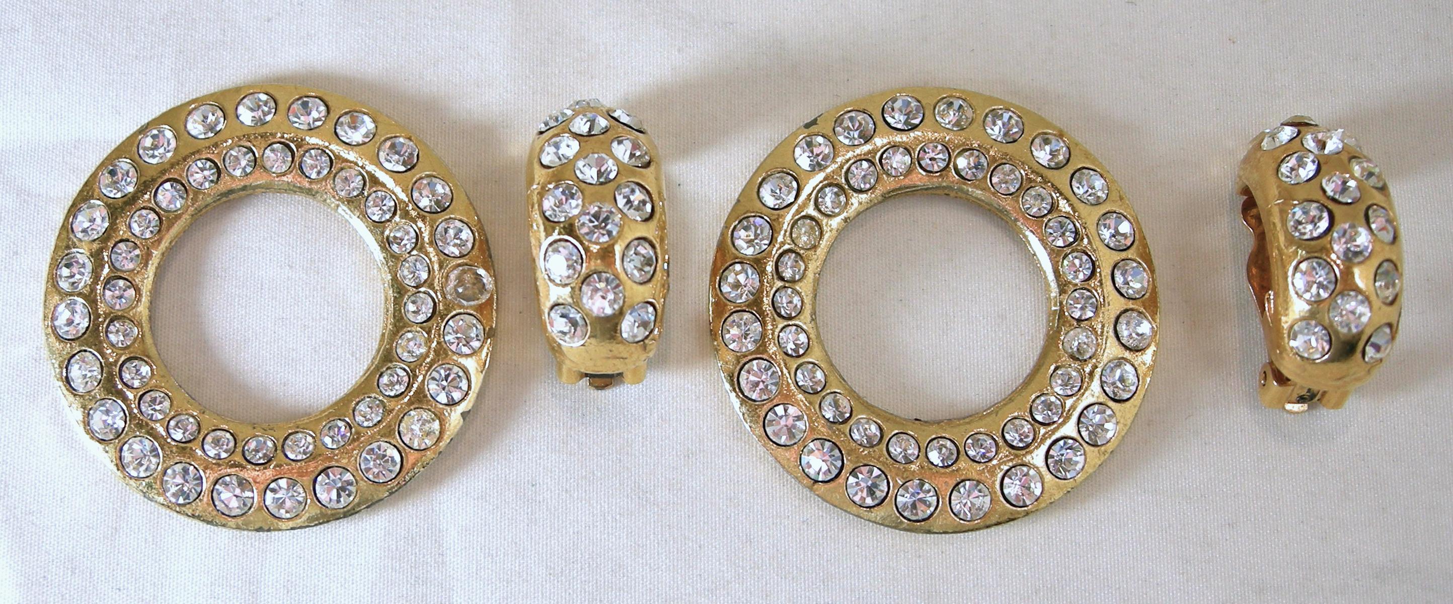 Vintage 1970s Crystal Hoop Drop Earrings In Good Condition For Sale In New York, NY