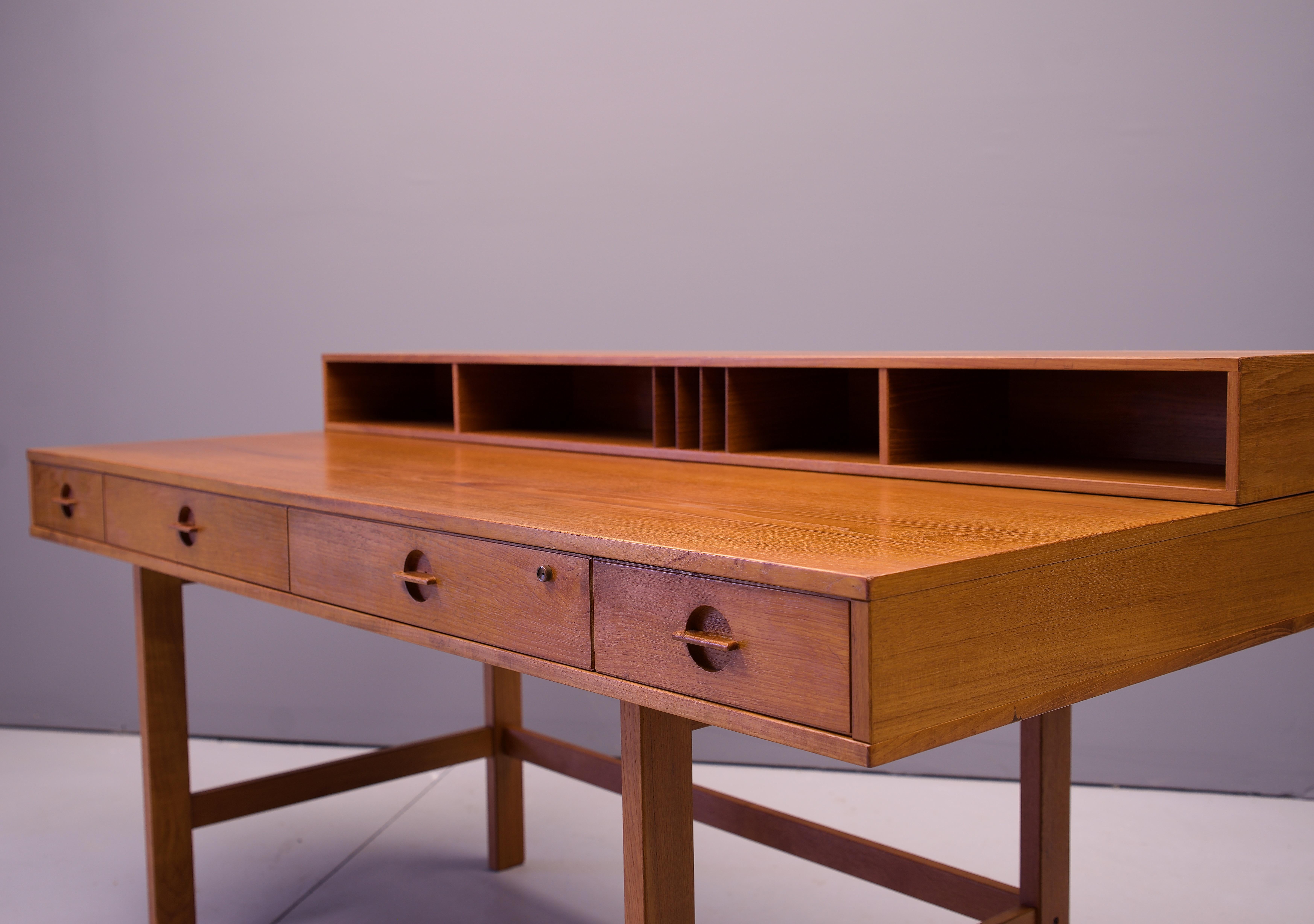 Bureau en teck vintage des années 1970 de Peter Lovig Nielsen (Danish Modern Flip-Top Partners) Bon état - En vente à Hyattsville, MD