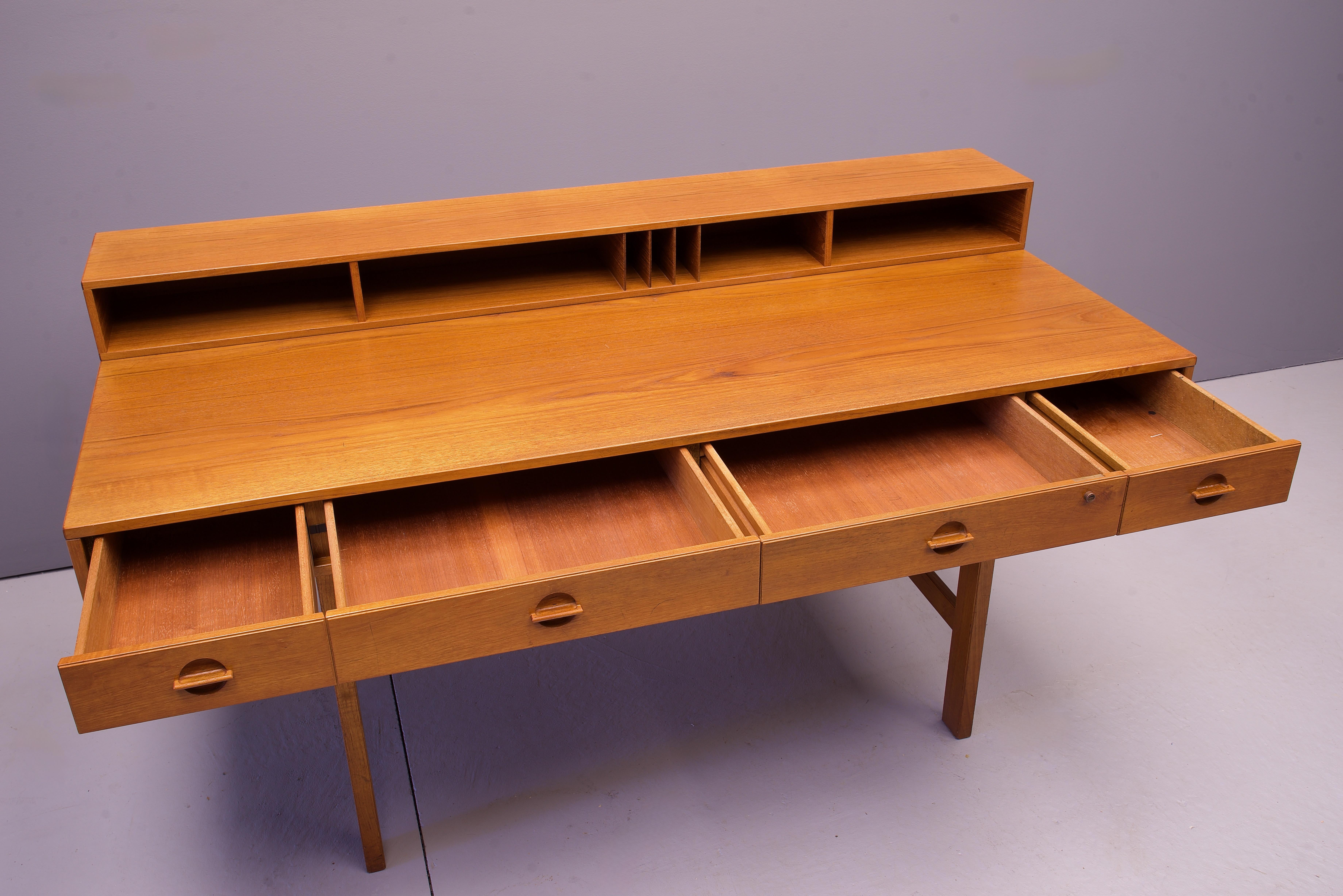 Teck Bureau en teck vintage des années 1970 de Peter Lovig Nielsen (Danish Modern Flip-Top Partners) en vente