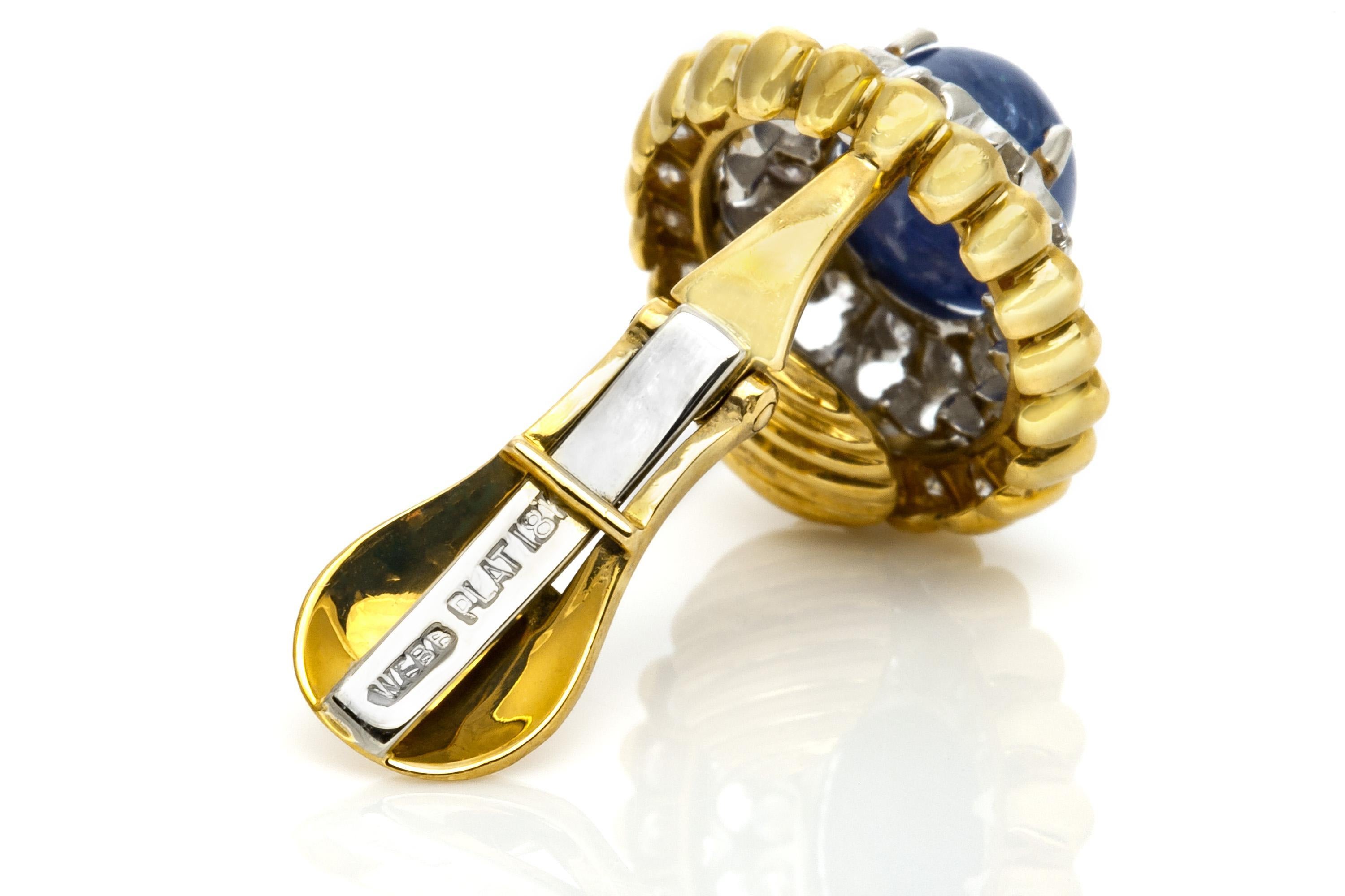Pendientes vintage David Webb de los años 70 con zafiro cabujón de 10,00 quilates y diamantes Cabujón en venta
