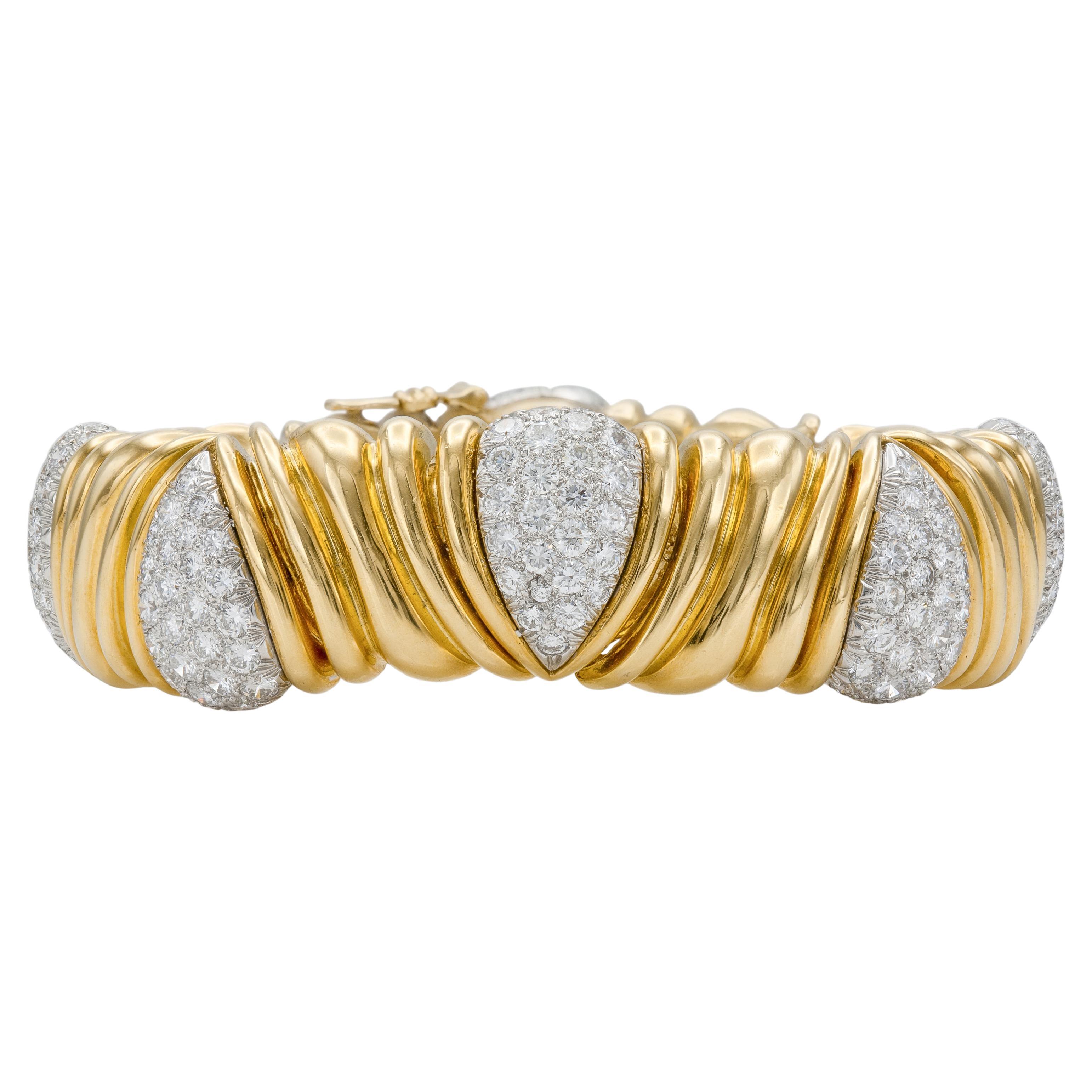 Vintage 1970s David Webb Gold and Diamond Bracelet