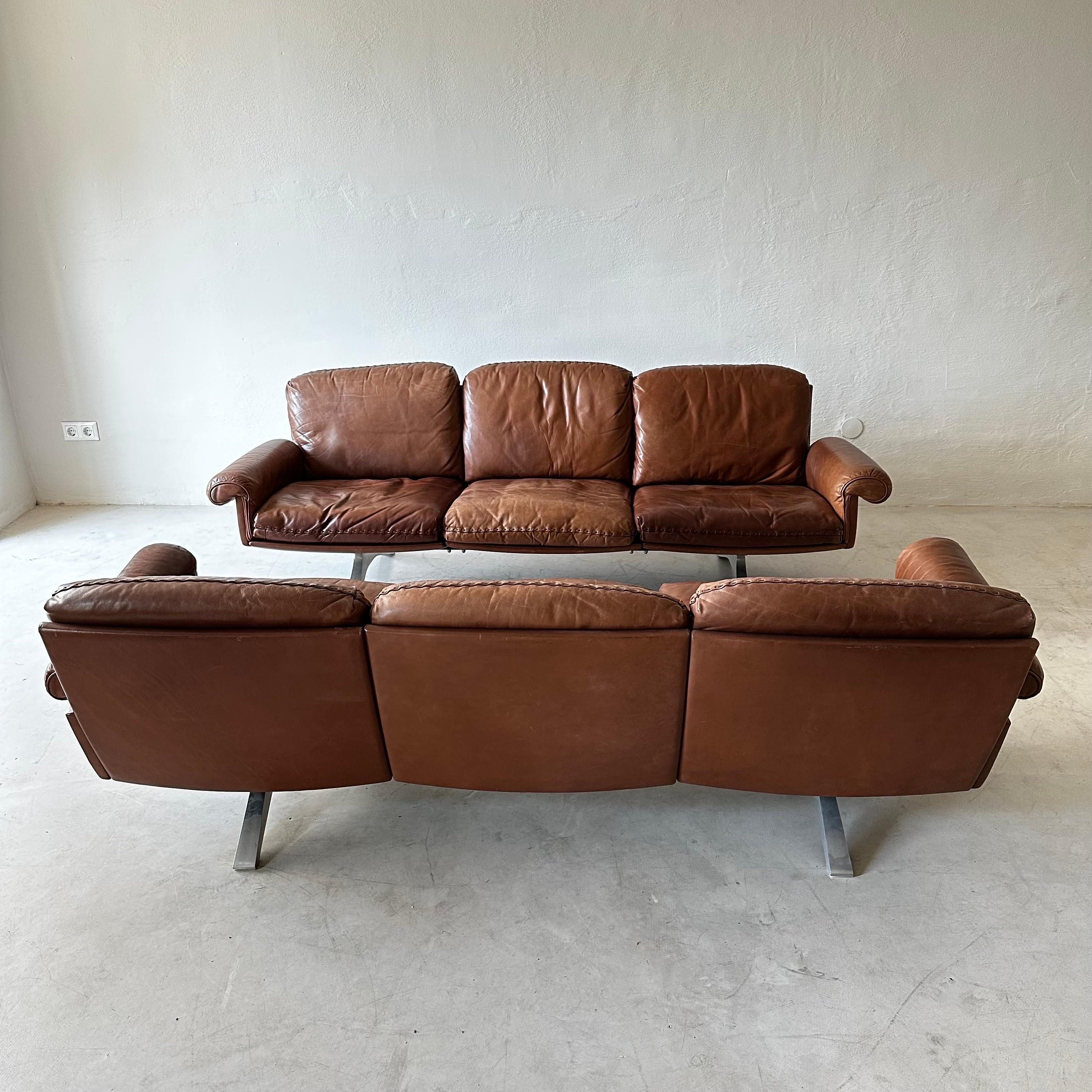 Late 20th Century Vintage 1970s De Sede DS 31 Designer Sofa Dark Cognac Brown Leather For Sale