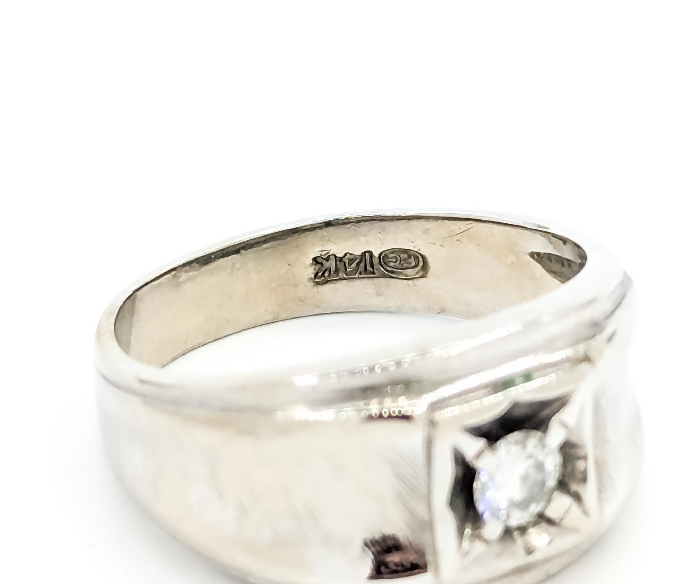 Vintage 1970's Diamond Hand Florentine Ring in 14k White Gold en vente 4