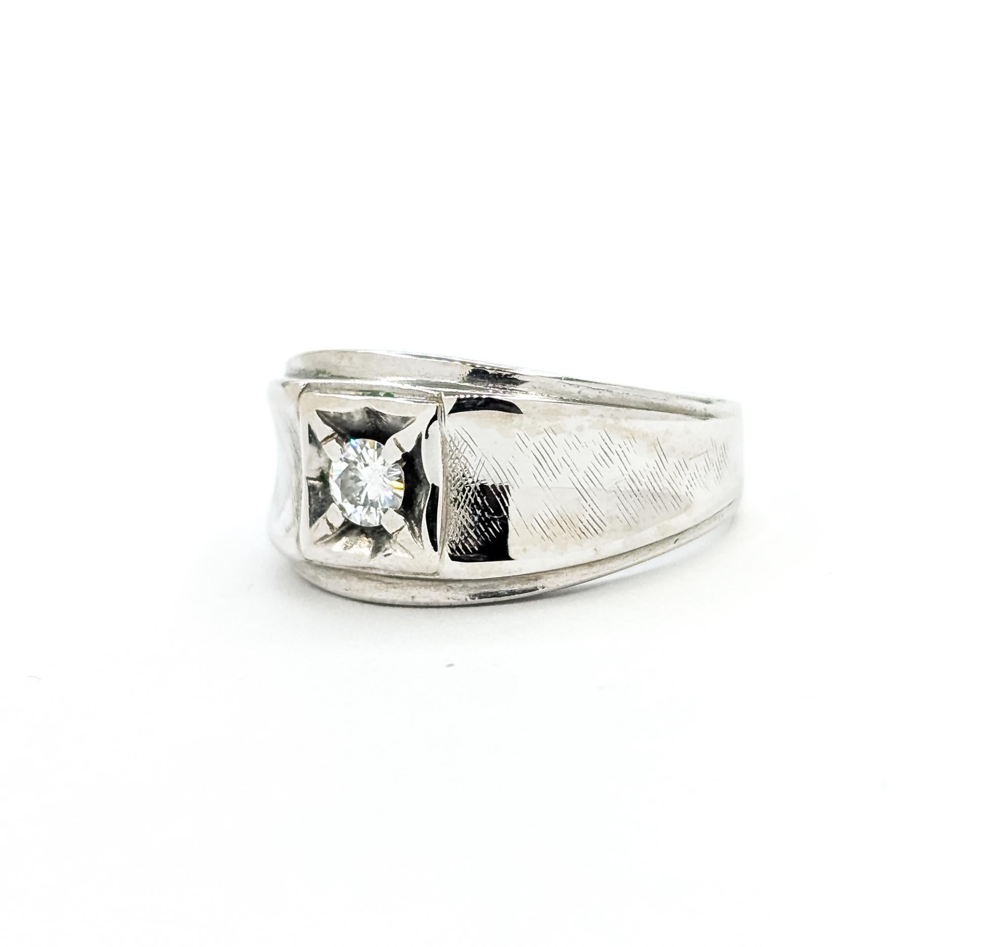Rétro Vintage 1970's Diamond Hand Florentine Ring in 14k White Gold en vente