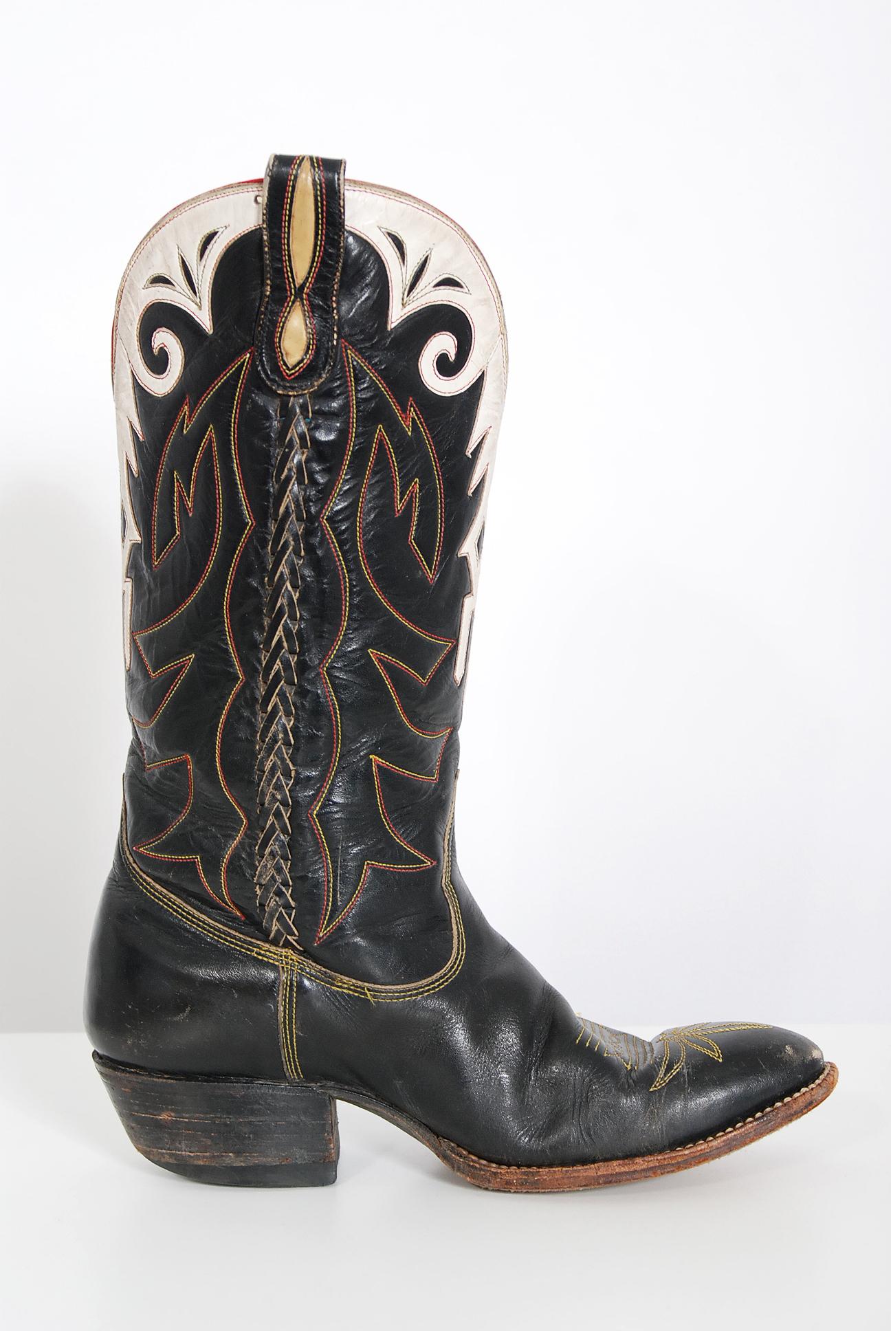 Vintage 1970's Don Quijote Novelty Horseshoe Black Leather Western Cowboy Boots In Good Condition In Beverly Hills, CA