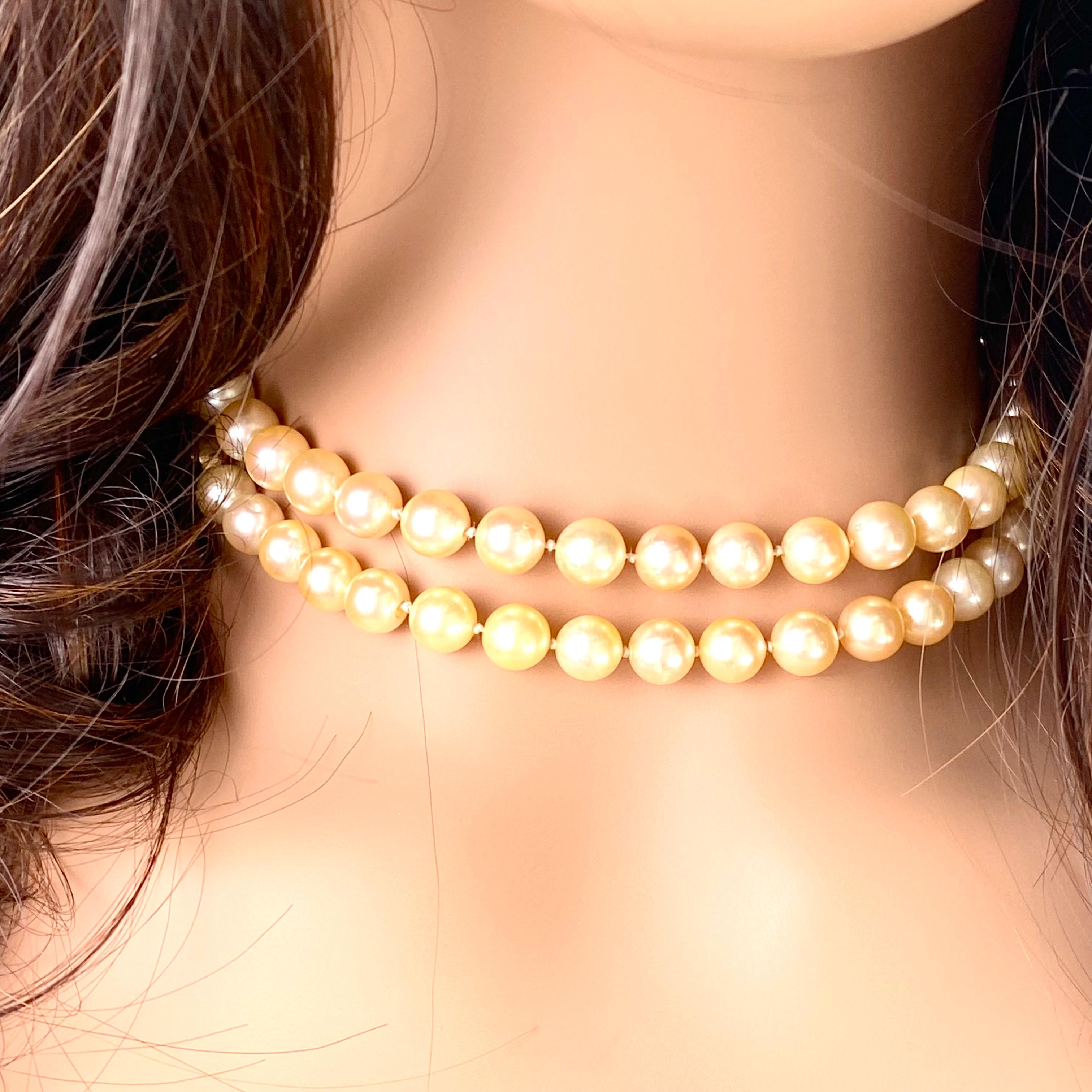 Vintage 1970s Double Strand Cultured Pearl 30 inch Long 14k Gold Clasp Necklace For Sale 4