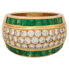 Retro 1970's Emerald and Diamond Bombe Ring in 18k Yellow Gold