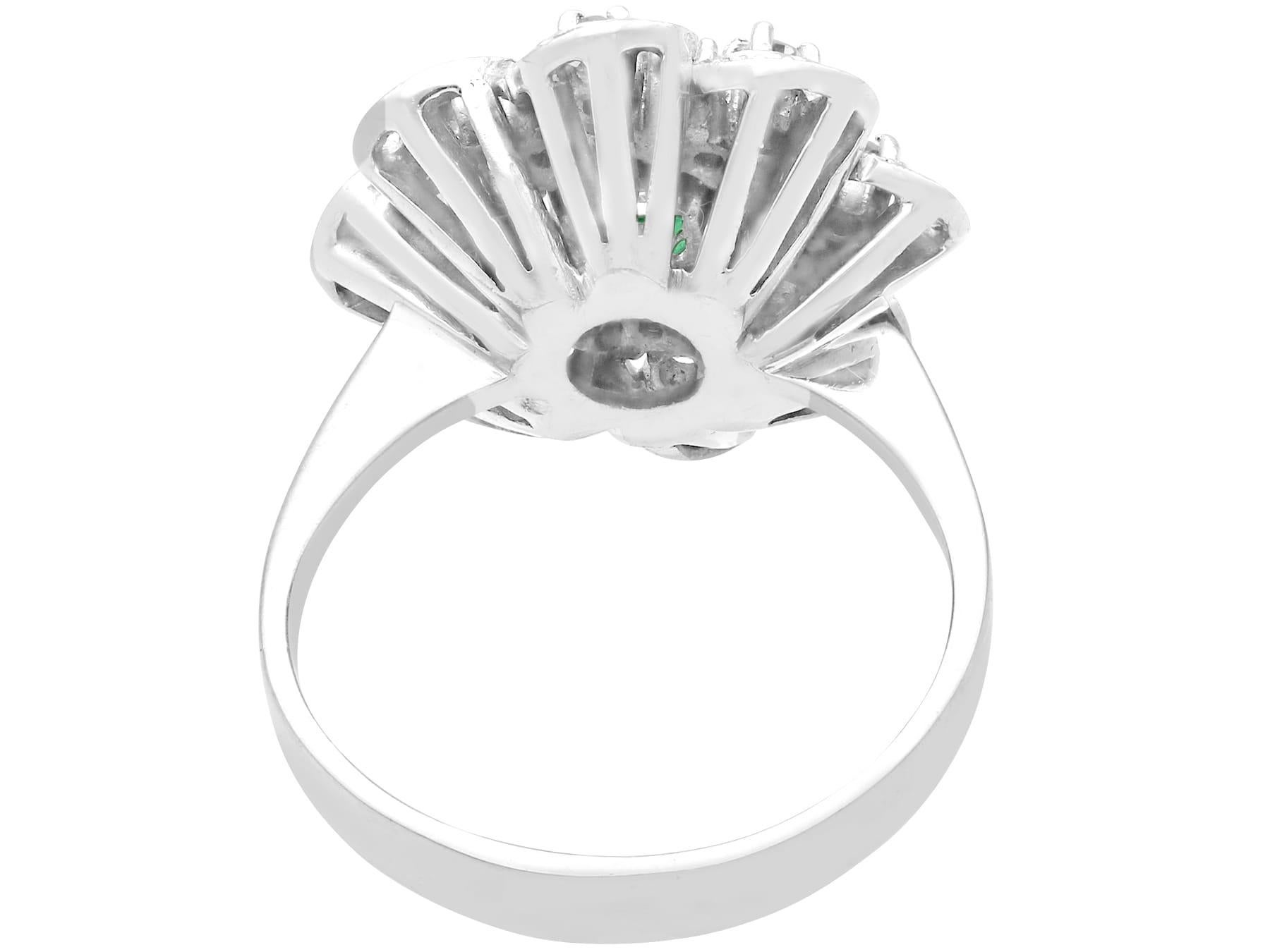 1970s Emerald and Diamond White Gold Cocktail Ring In Excellent Condition For Sale In Jesmond, Newcastle Upon Tyne
