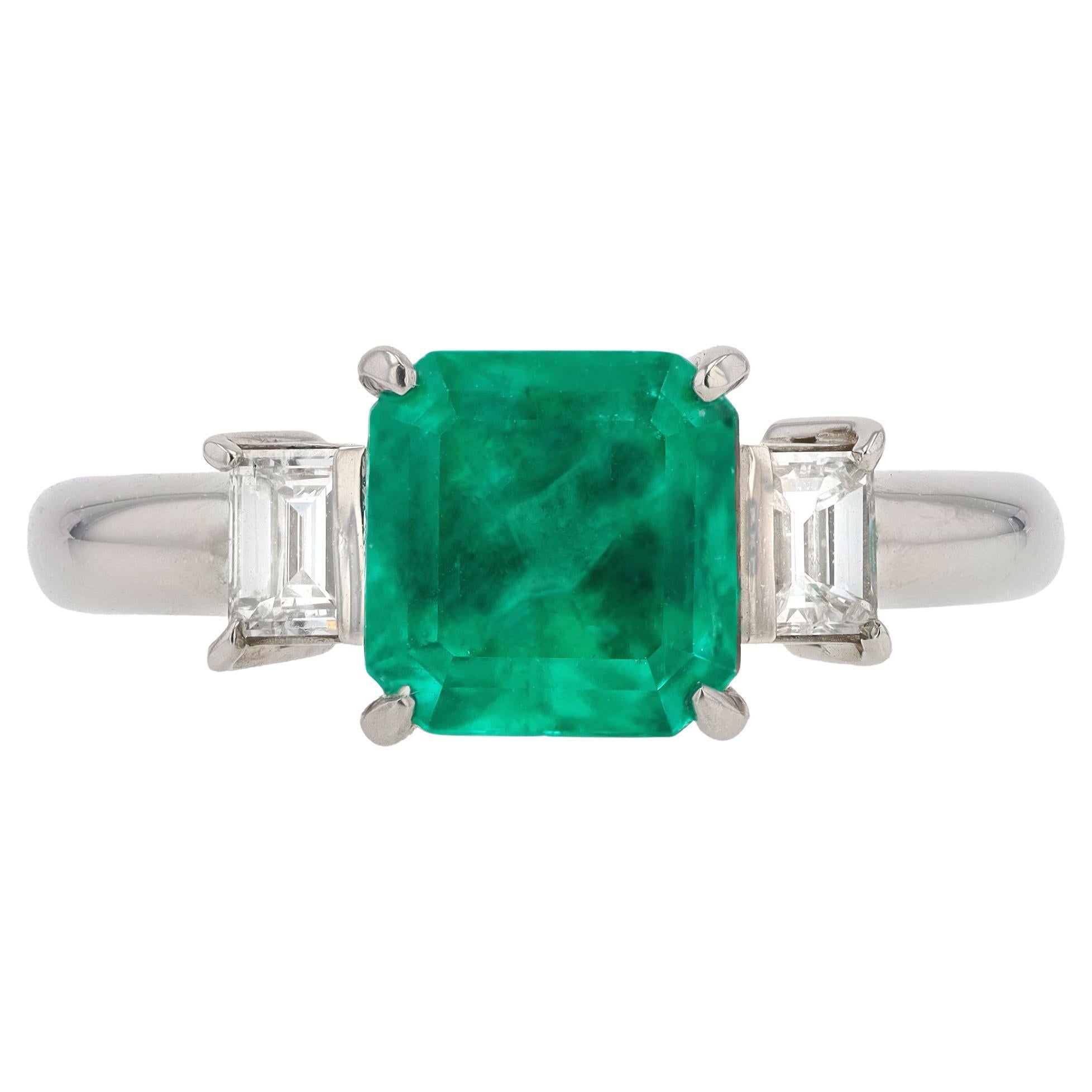 Vintage 1970er Jahre Nachlass GIA zertifiziert kolumbianischer 1,69 Karat Smaragd und Diamant-Ring, Vintage